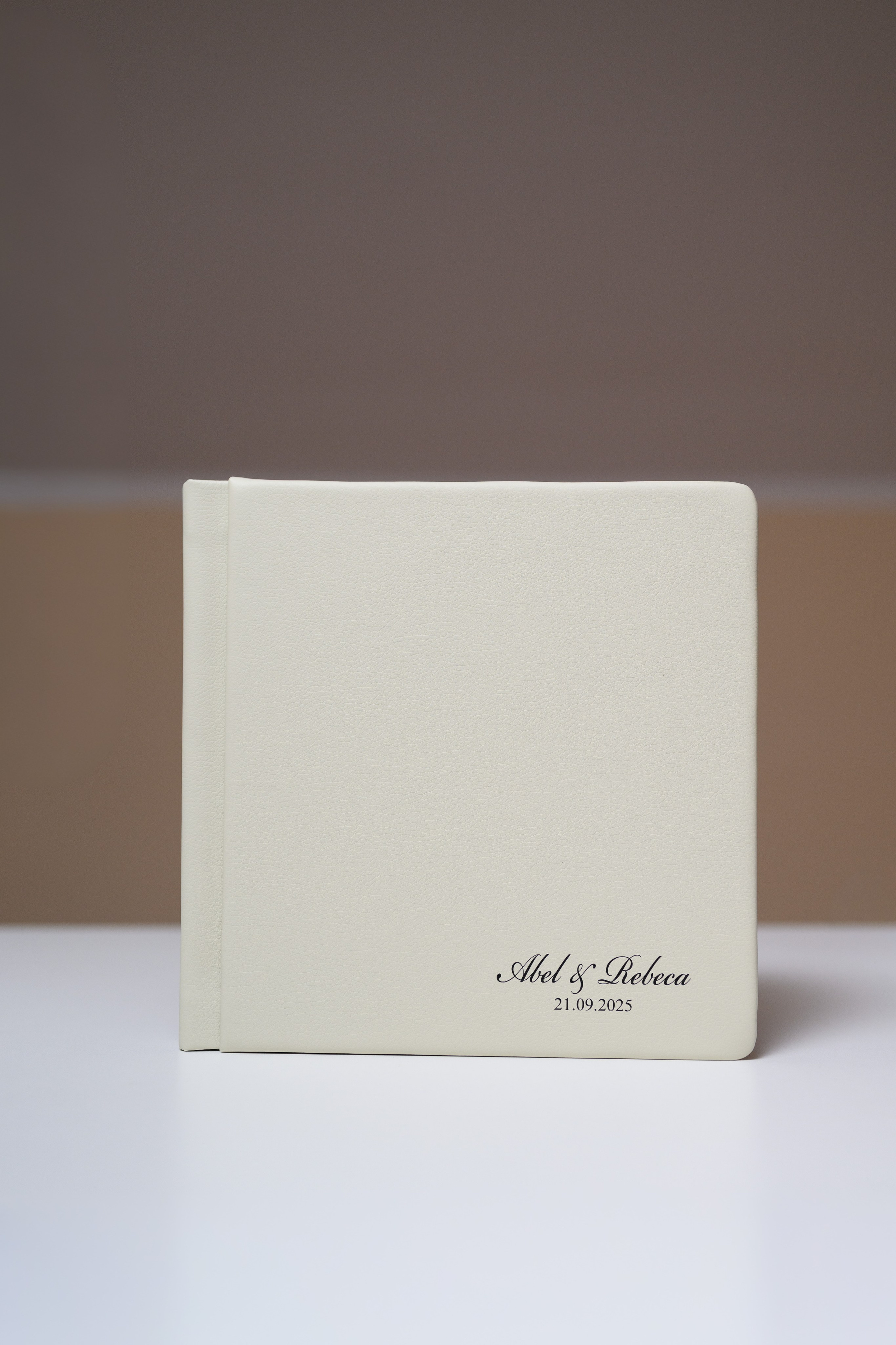 Albume foto - Wedding Box din lemn. Valentin Melen - fotograf de nunta 🤍
