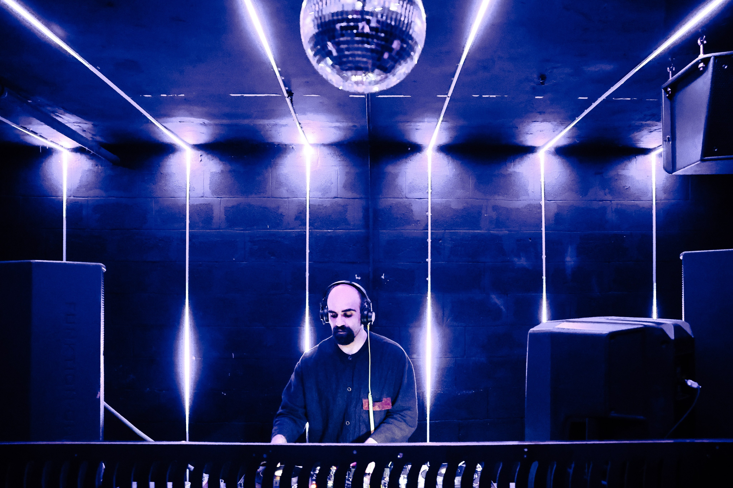 Event reportage (WHATISGOINGON x HOW). Asmikiam