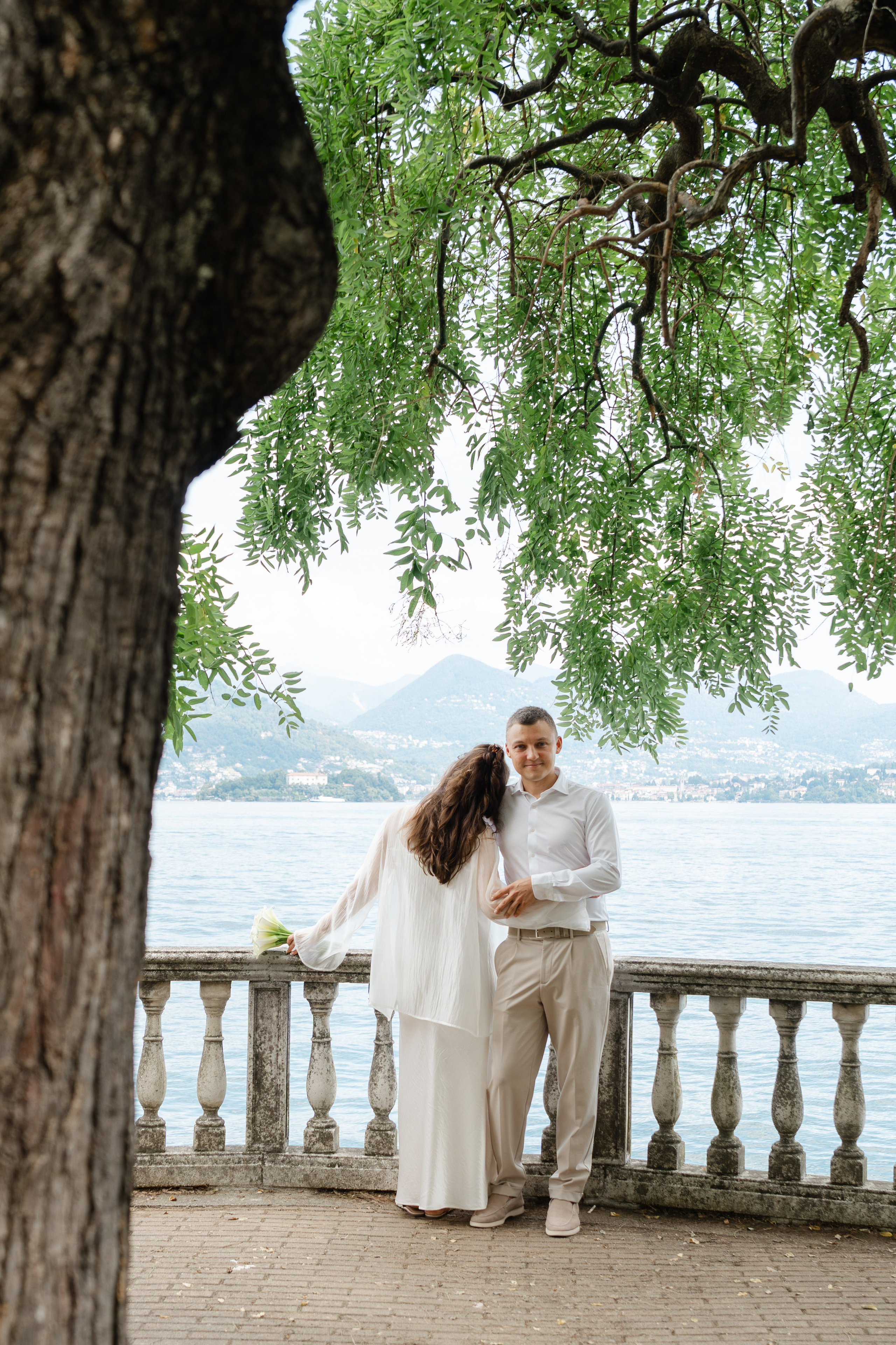 MISHA AND DIANA LAKE MAGGIORE. PHOTOGRAPHER IN ITALY