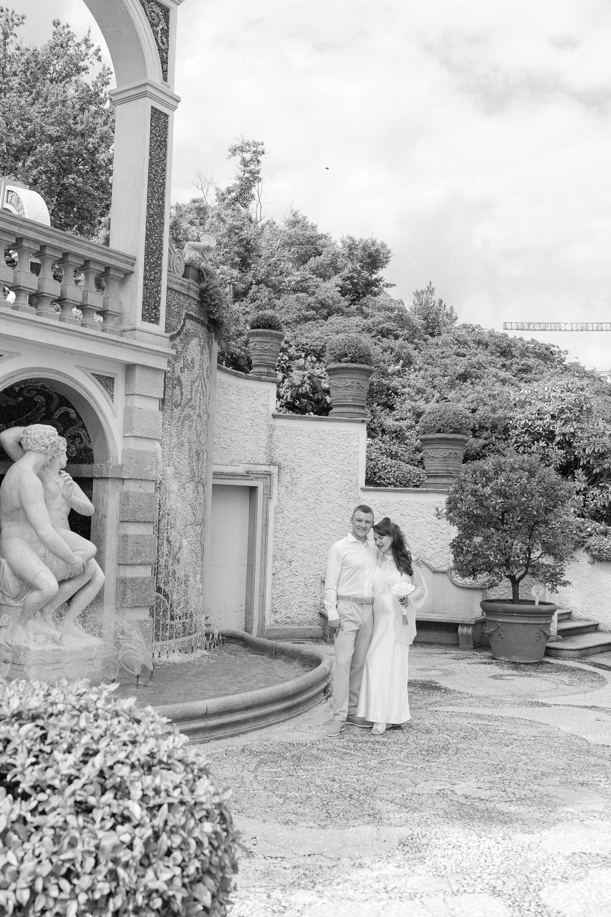 MISHA AND DIANA LAKE MAGGIORE. PHOTOGRAPHER IN ITALY