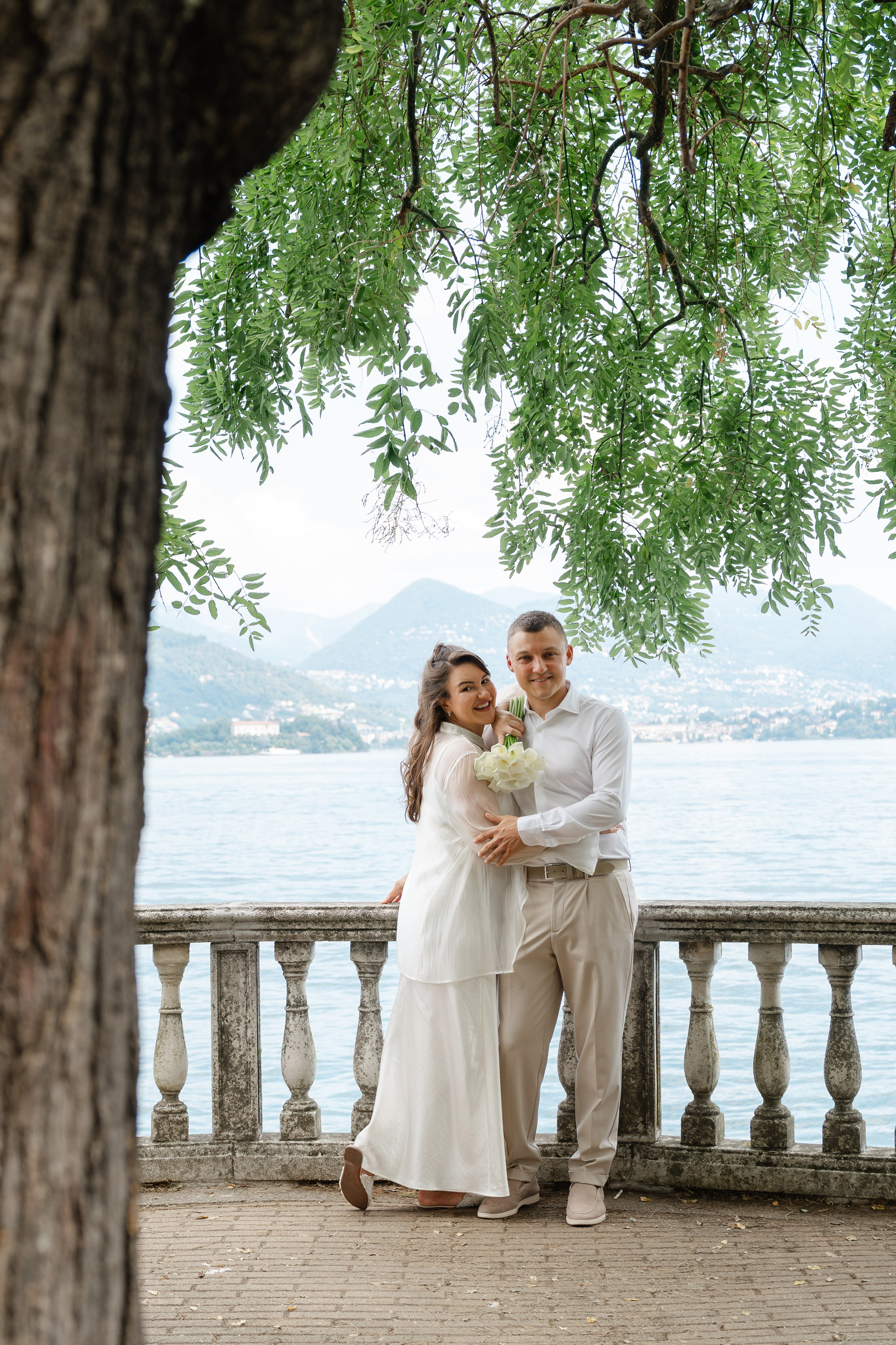 MISHA AND DIANA LAKE MAGGIORE. PHOTOGRAPHER IN ITALY