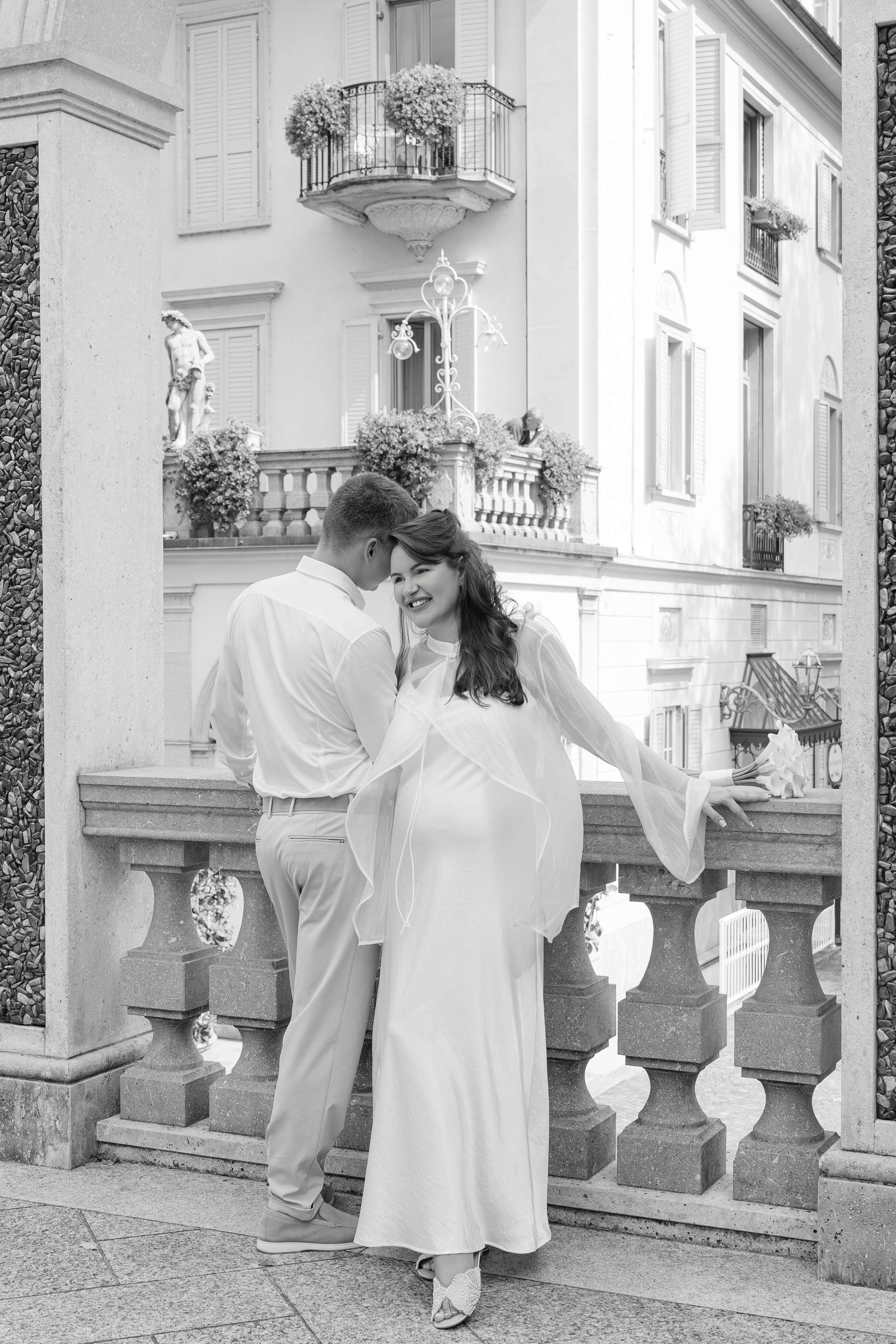 MISHA AND DIANA LAKE MAGGIORE. PHOTOGRAPHER IN ITALY