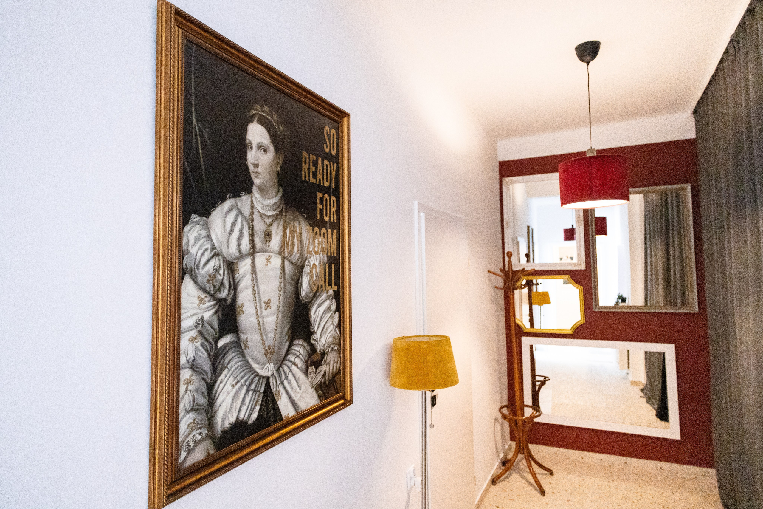 Apartament Upstairs 4