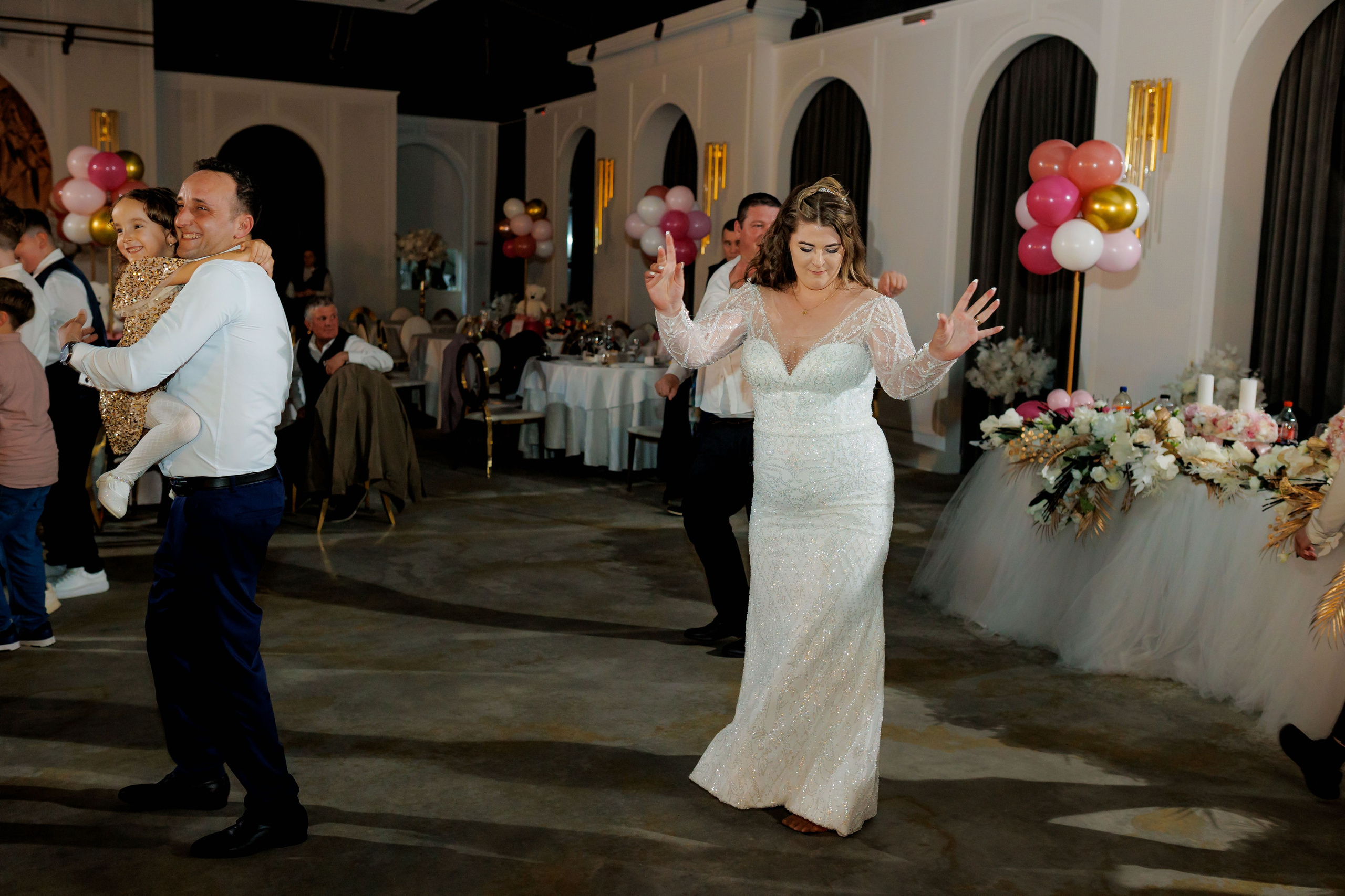 Povestea voastră, regizată de noi |Cristi Turculet Videograf Nuntă Suceava | wedding highlight. Servicii foto-video profesionale, pentru momente de neuitat