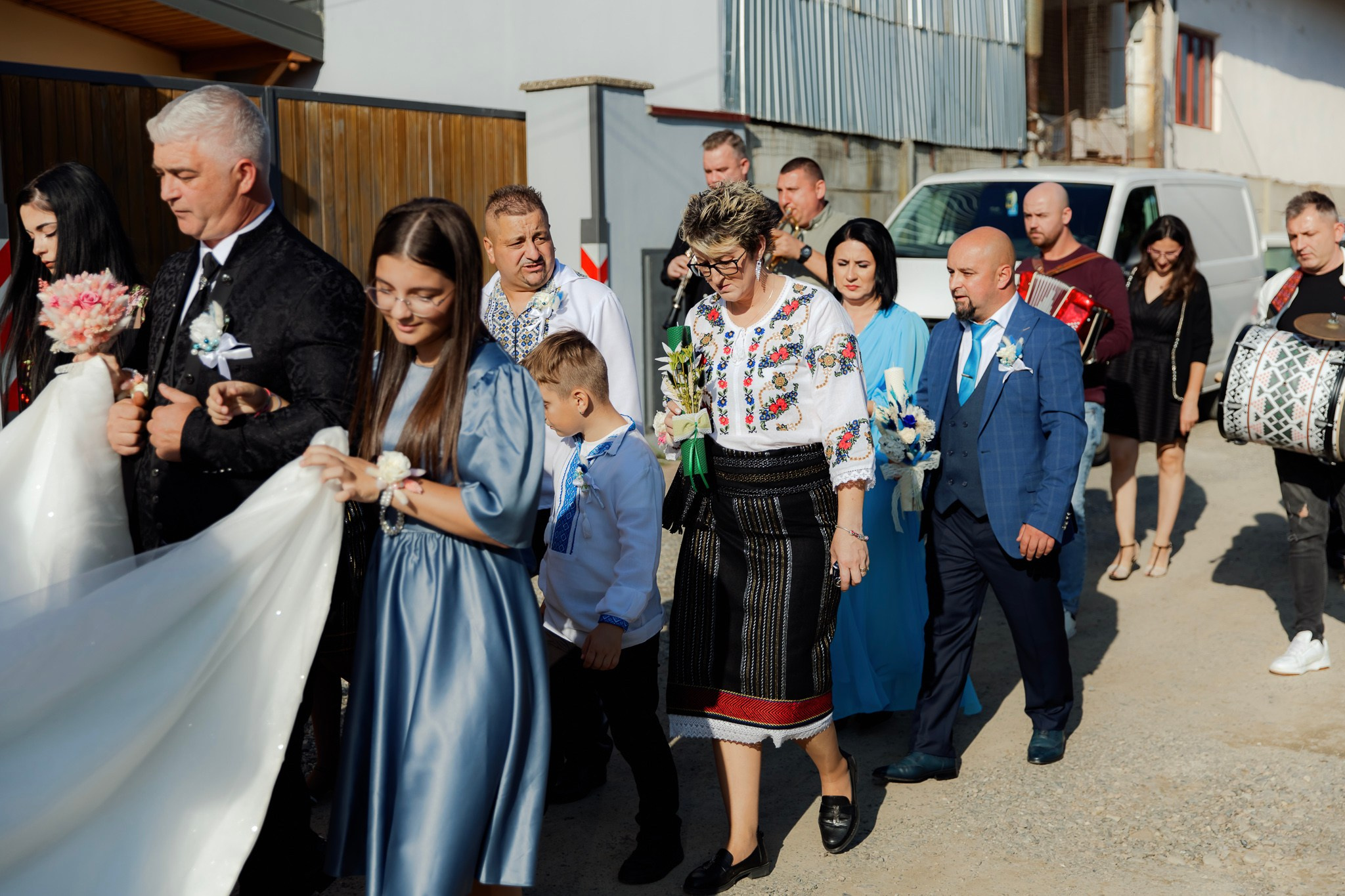 Mihai & Oana. Servicii foto-video profesionale, pentru momente de neuitat