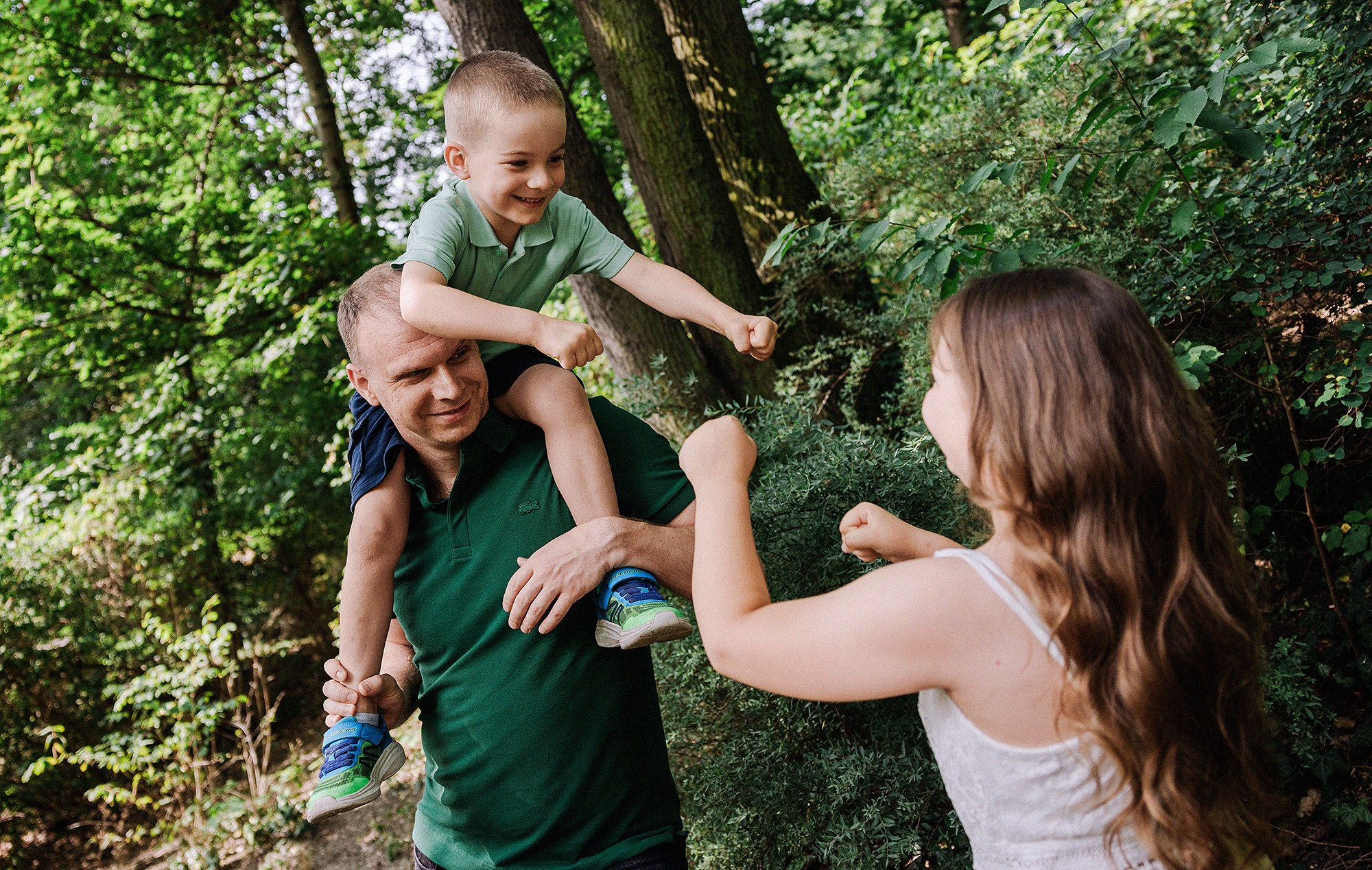 Фотосессия семьи в летнем парке Праги. Photographer in Prague | Family, couple and individual photoshoots — Natalia Fedori