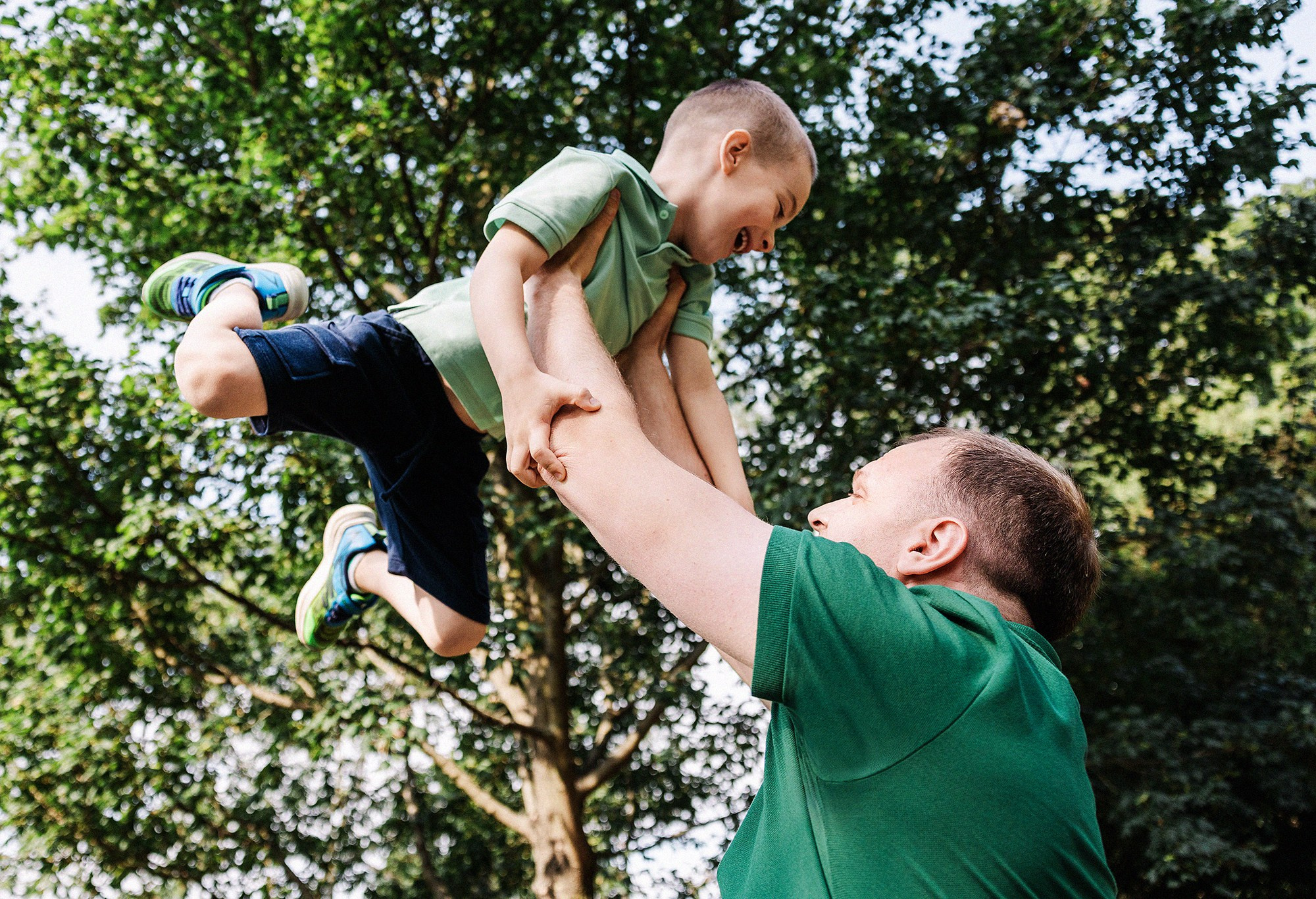 Фотосессия семьи в летнем парке Праги. Photographer in Prague | Family, couple and individual photoshoots — Natalia Fedori