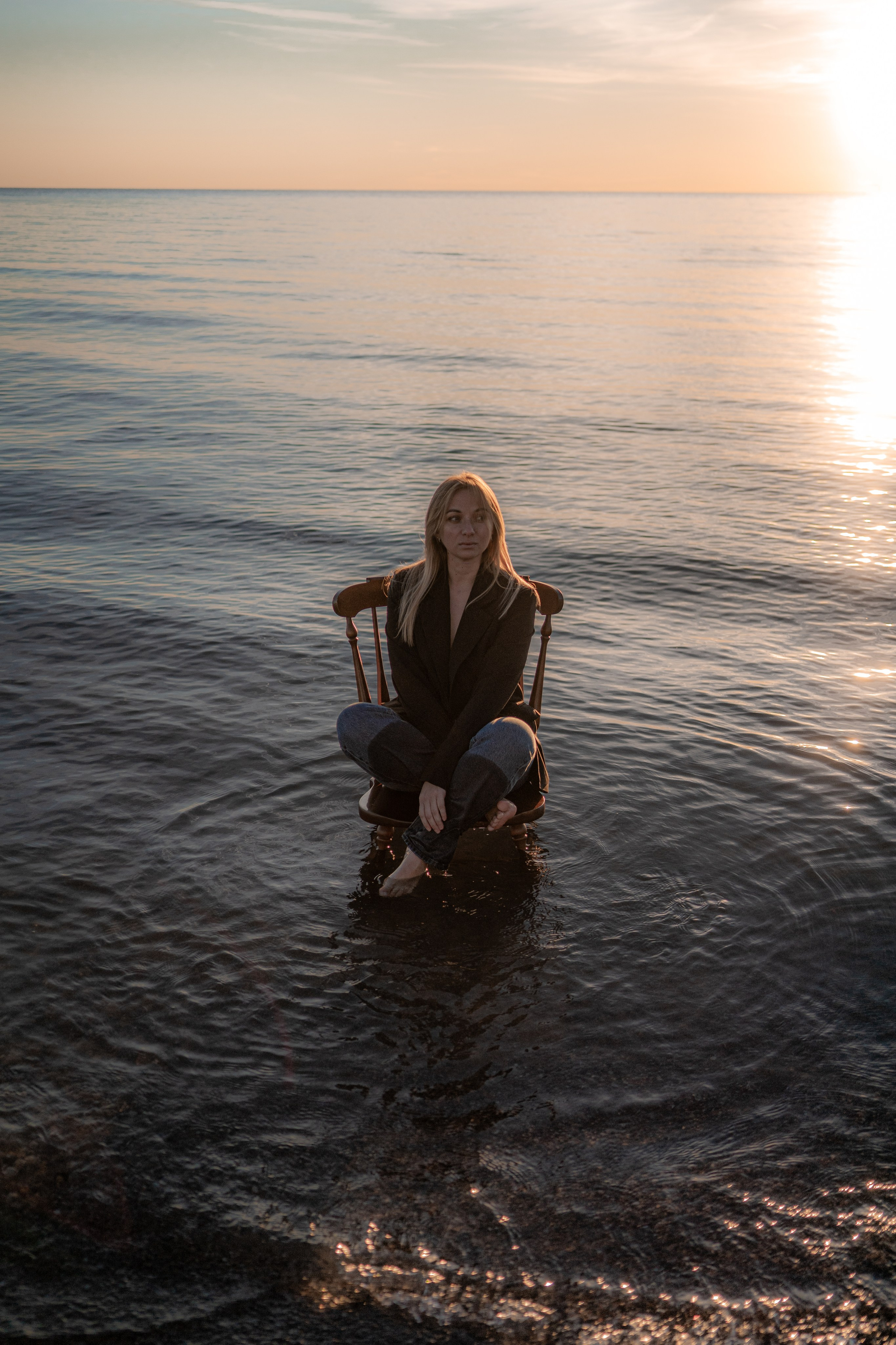 Bold and creative portrait photography in Windsor, Ontario, designed to capture your true self in an artistic, timeless manner.