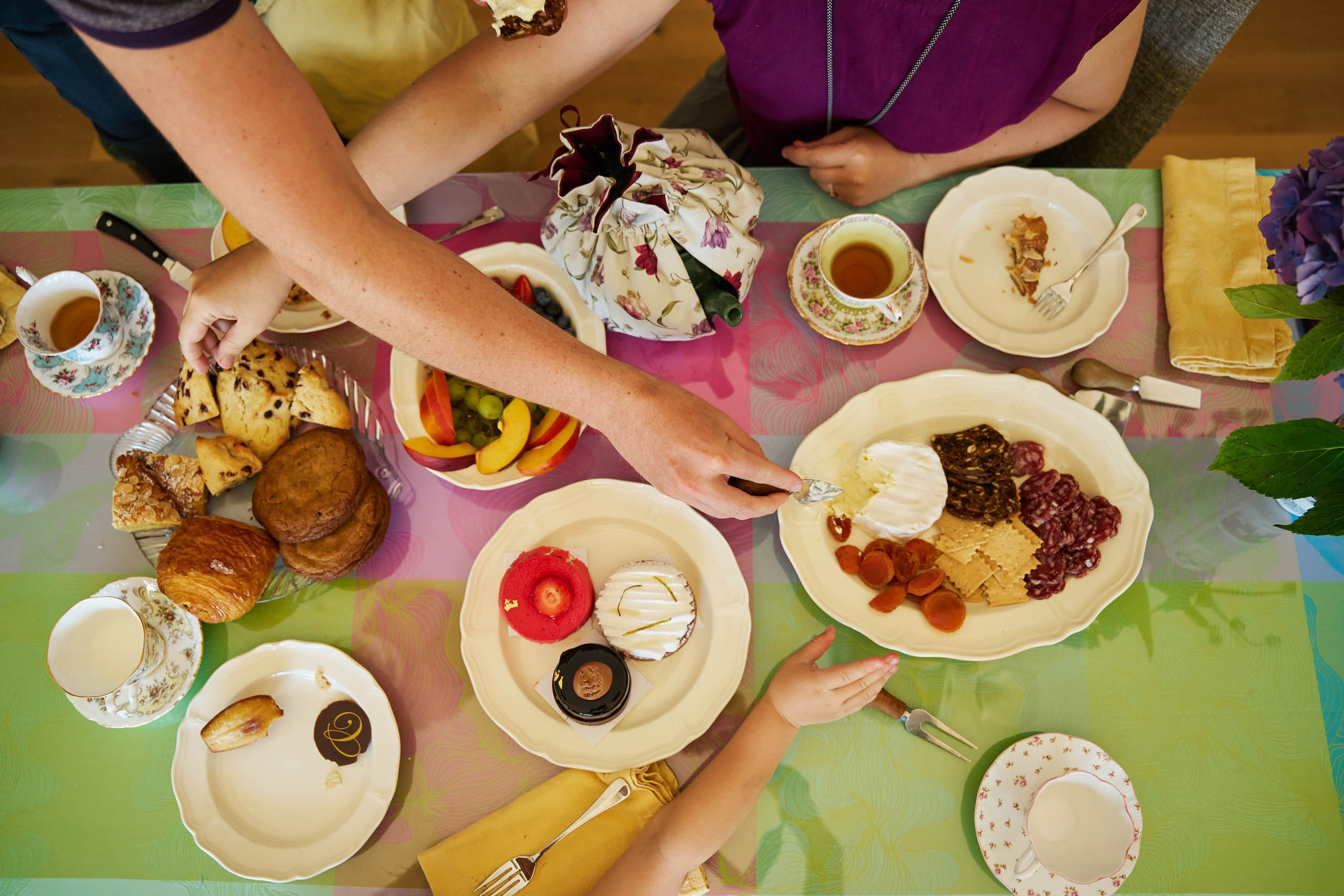 Lifestyle Family Session in Silicon Valley — Documentary Home Photography in Palo Alto, Menlo Park & Los Altos Hills. Bay Area Life | Event, Wedding & Commercial Photography Agency