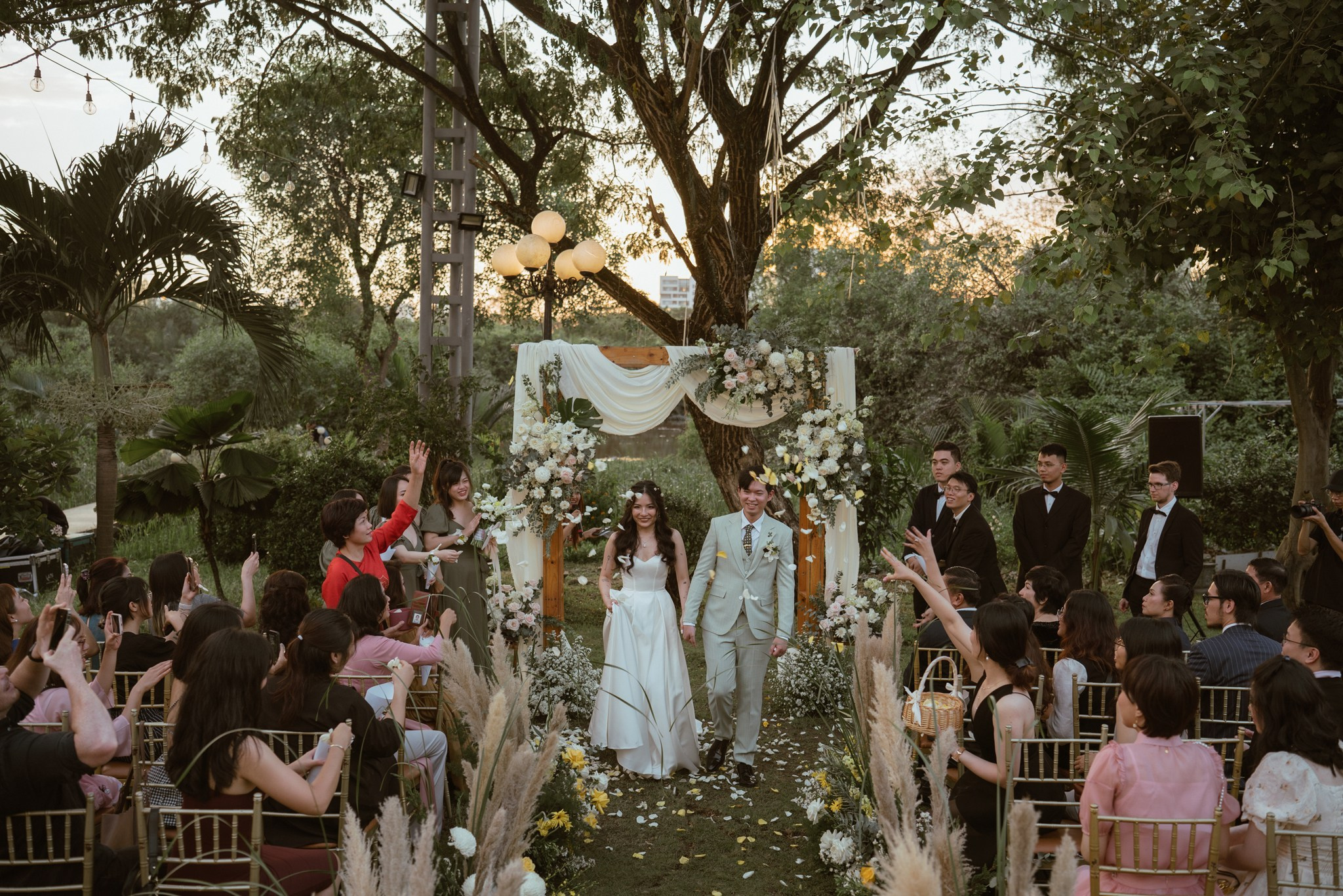 DUNG & ANH. WEDDING PHOTOGRAPHER IN VIETNAM