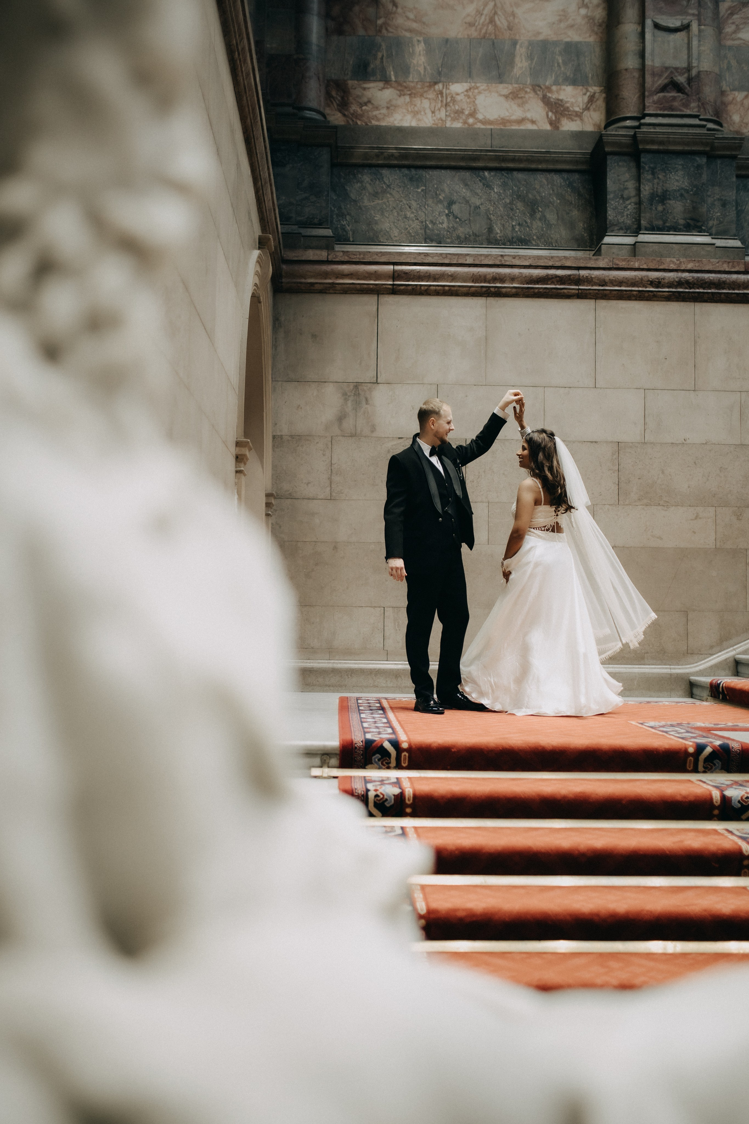 Ayushi and Tomasz. Wedding and Portrait Photographer Evie Moon