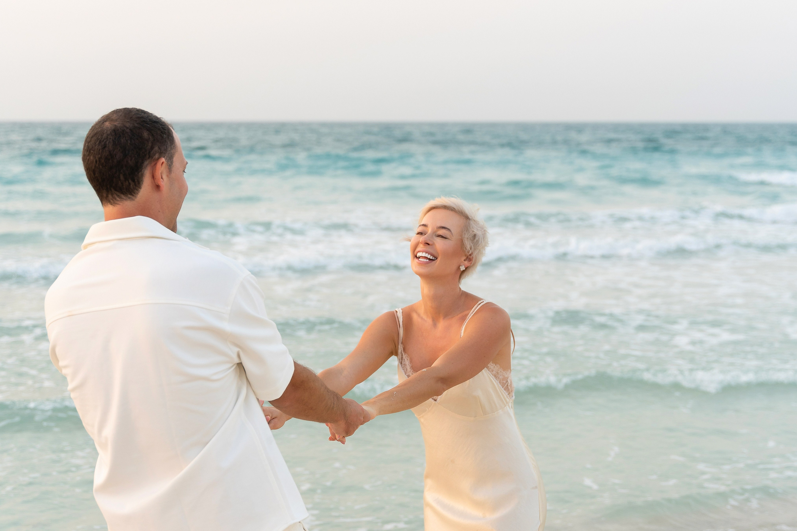 Couple. Professional Photographer in Abu Dhabi & Dubai — Marina Aubakirova | Family, Couple, Wedding & Individual Photoshoots