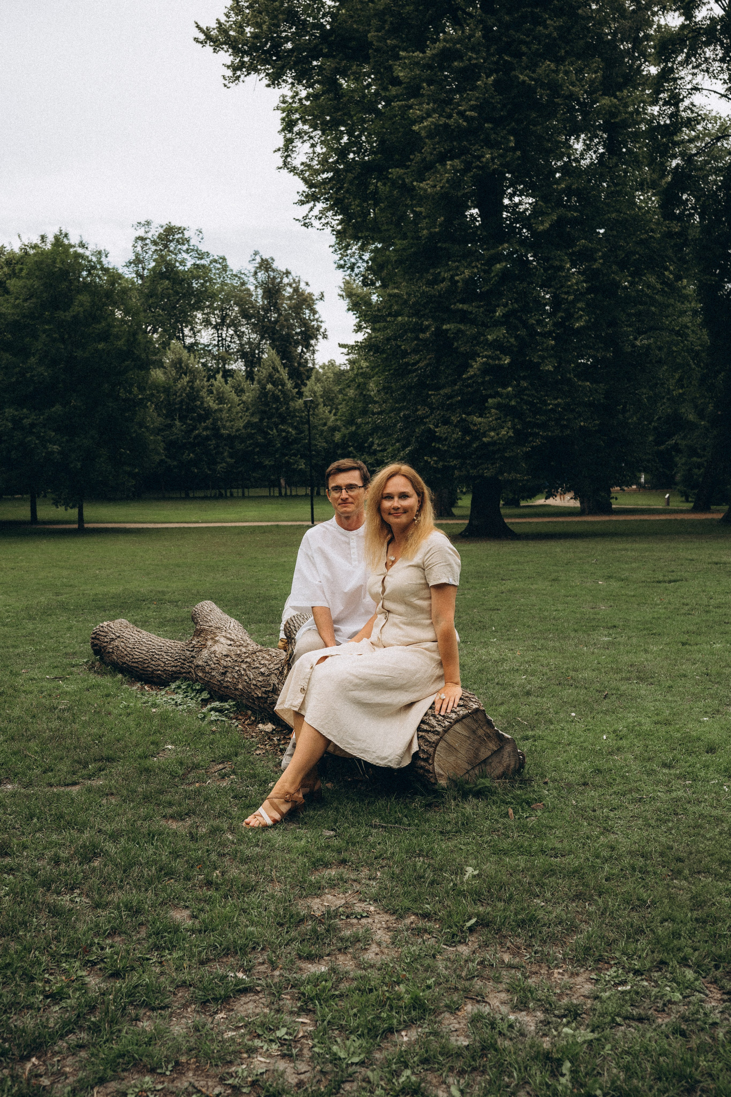 Kaivopuisto. Wedding and potrait photographer in Helsinki Vickan O