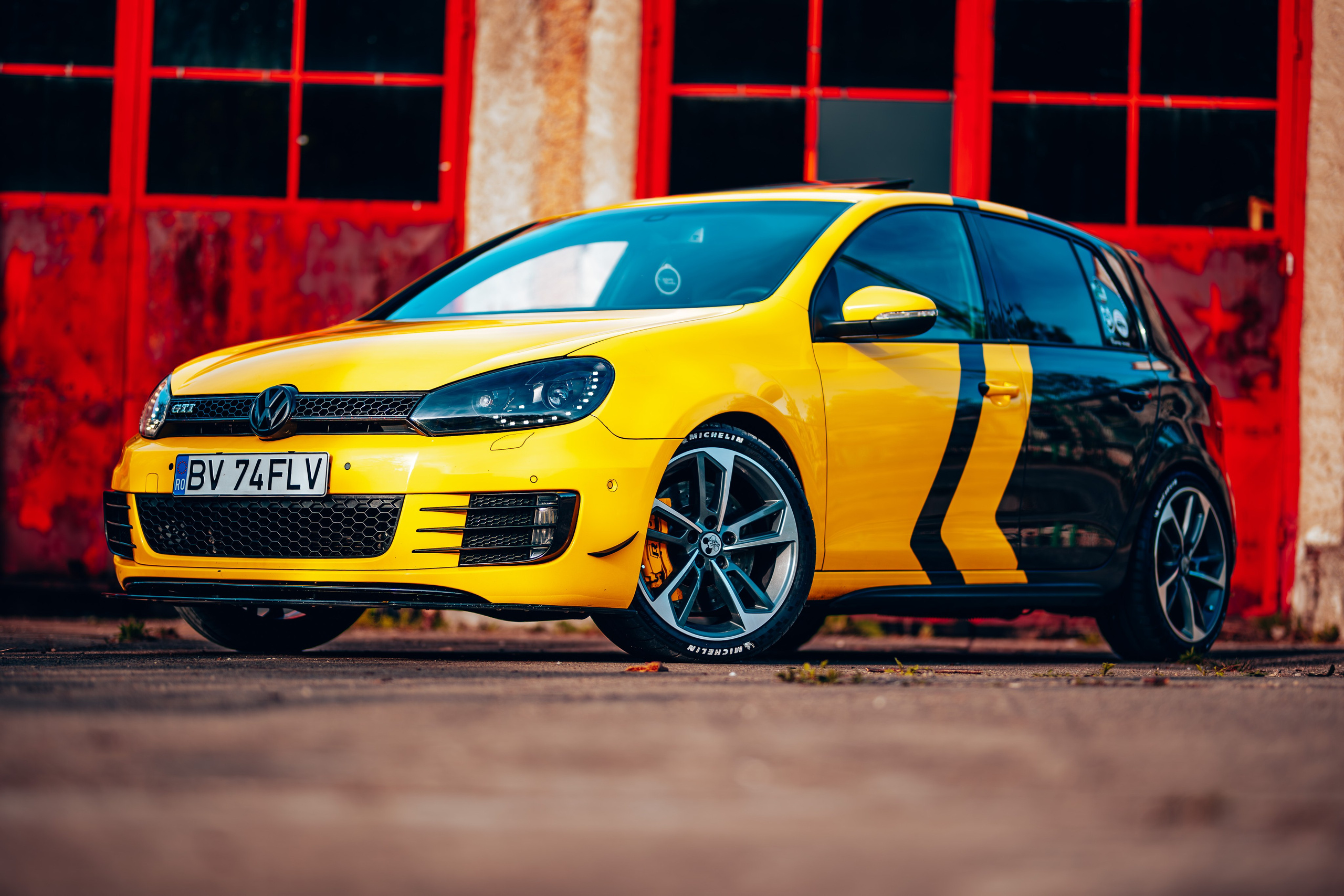 Masini. Ionut Brehuescu — Fotograf