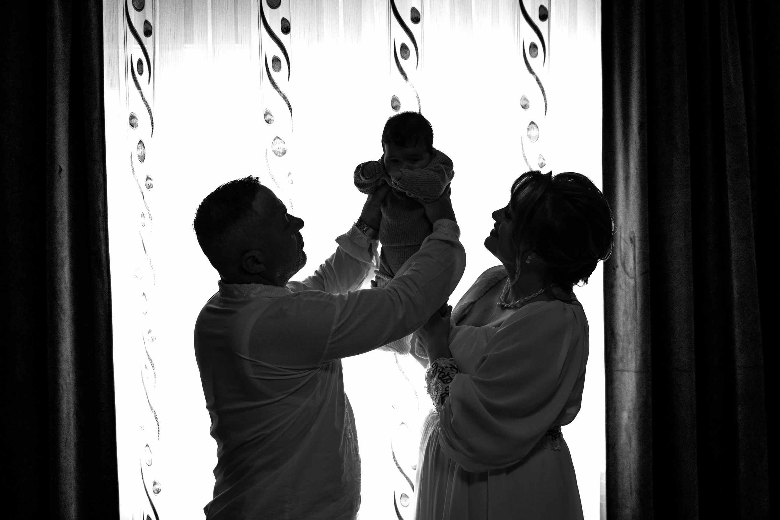 Andrei Sebastian. Moments By Gub