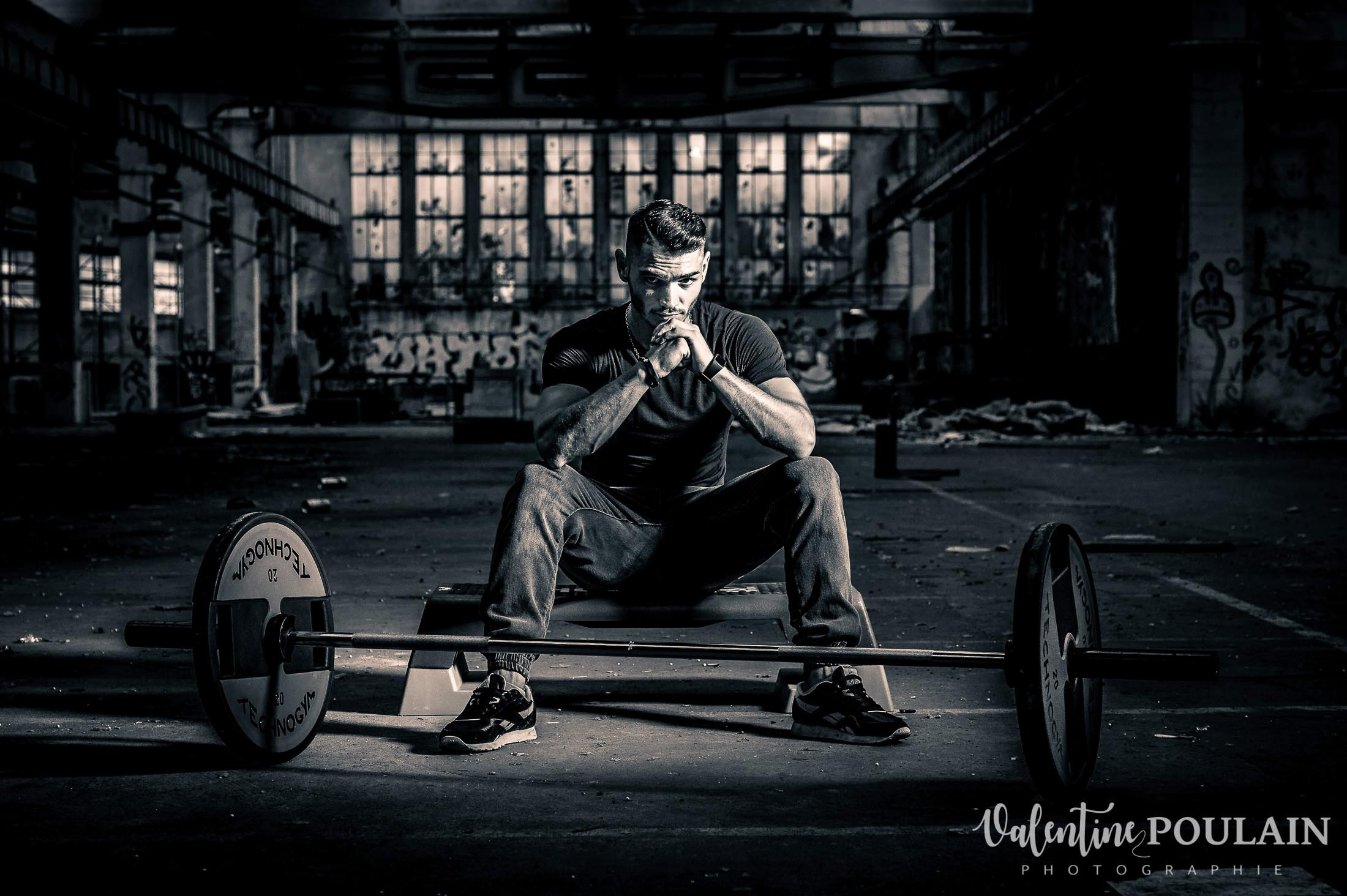 МУСКУЛИСТЫЕ МУЖЧИНЫ