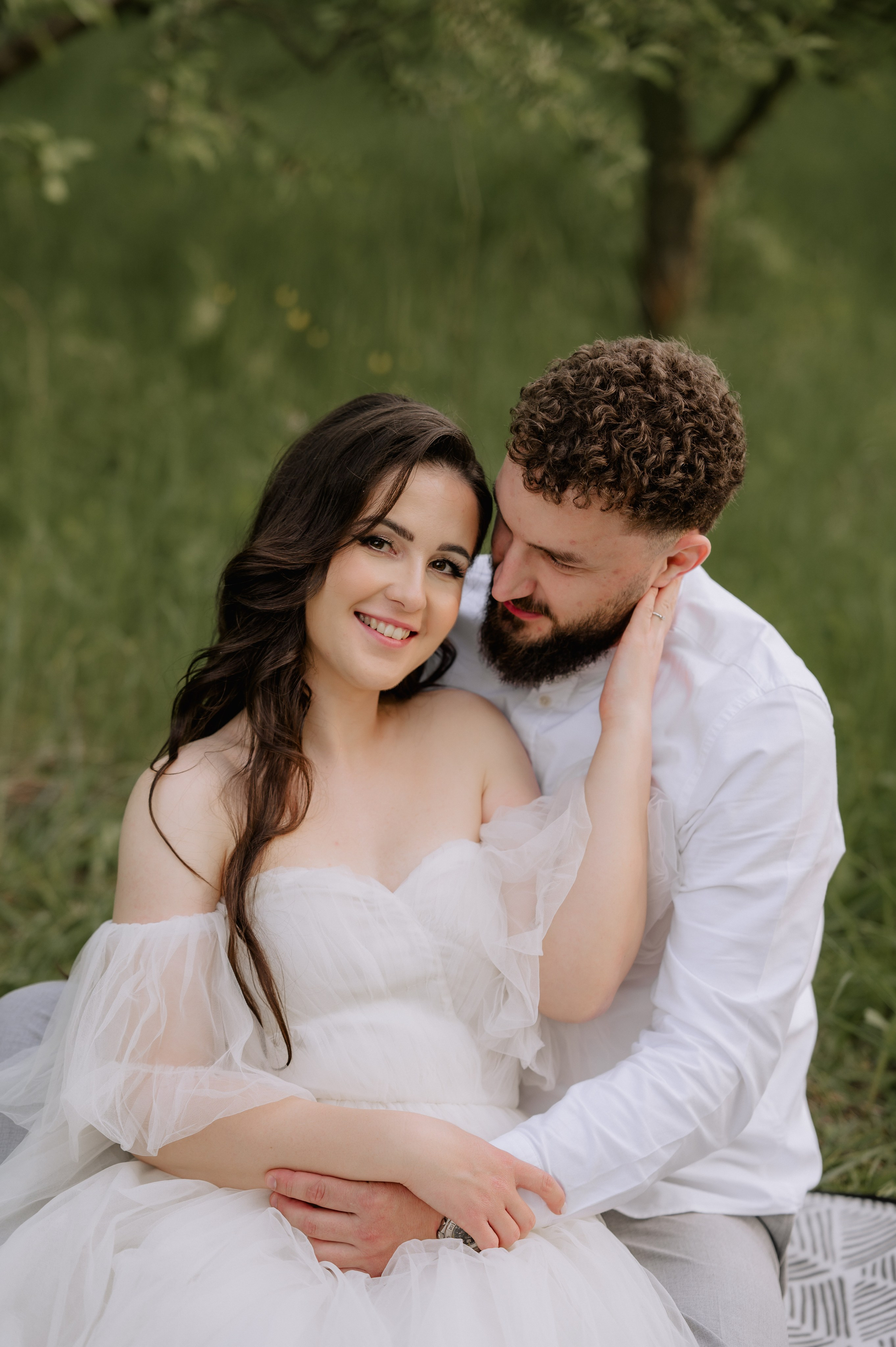 Magda + Andrei | Lovers in the garden. Proud Vision Weddings | Wedding Photography & Film — Servicii profesionale Foto Video Nunta Iasi