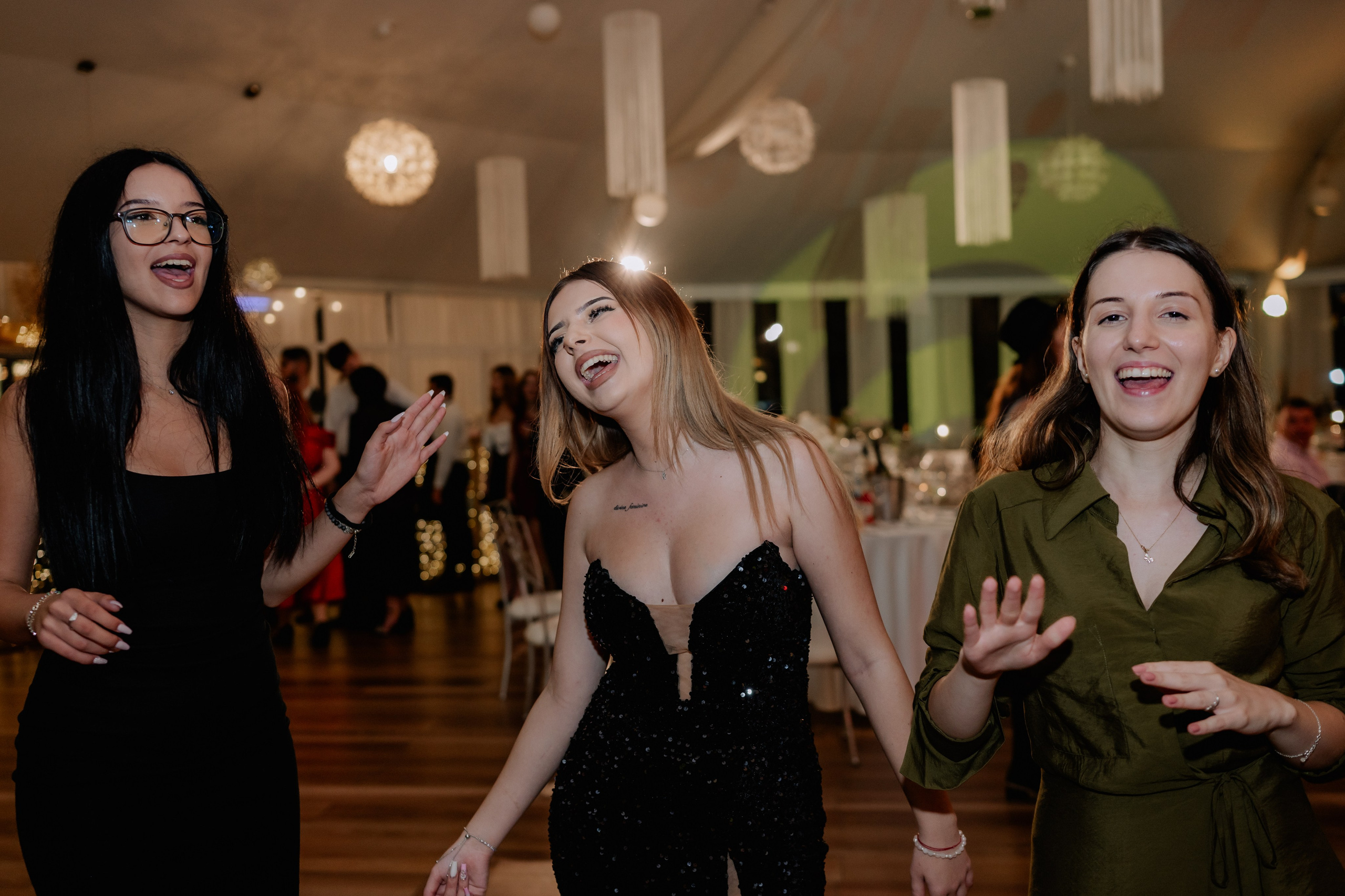 Madalina + Cosmin | Wedding day. Proud Vision Weddings | Wedding Photography & Film — Servicii profesionale Foto Video Nunta Iasi