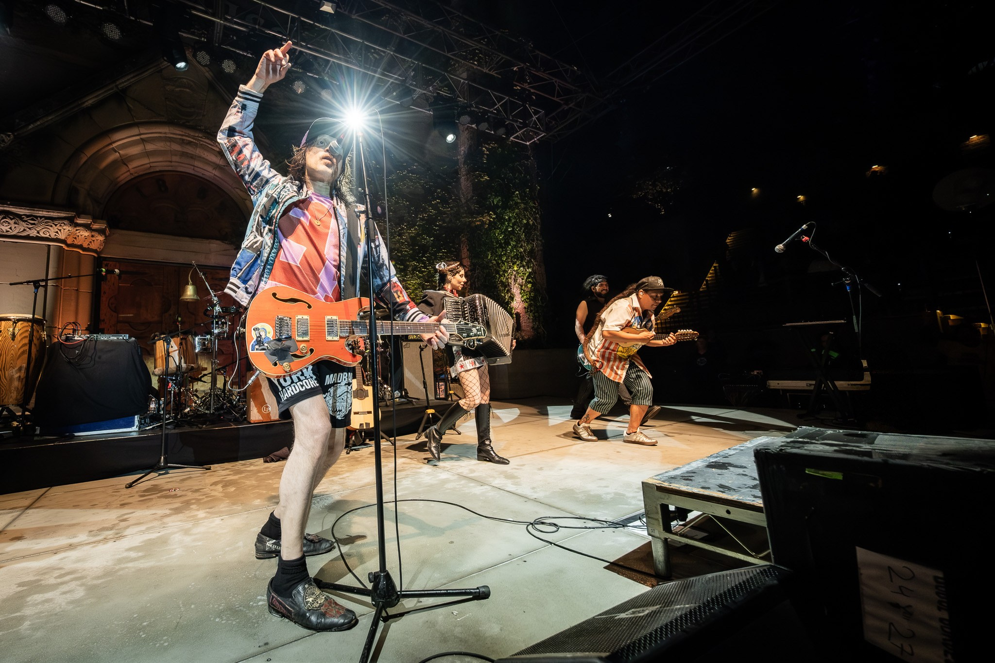 GOGOL BORDELLO / SARATOGA / CA. Reportage concert portrait photography in the San Francisco Bay Area