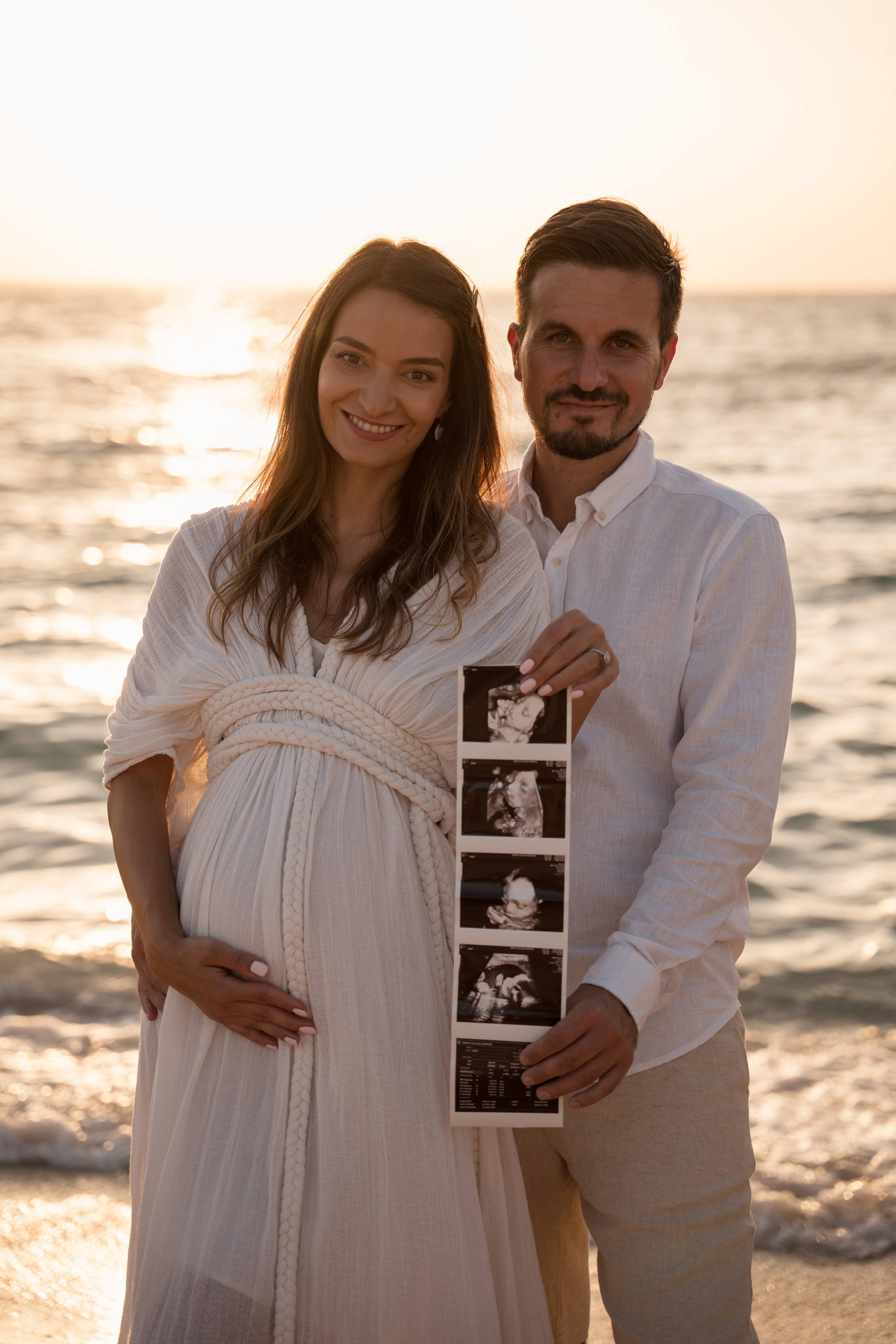 Golden Hour Glow. Angela Iakovleva — Family Photographer in Dubai