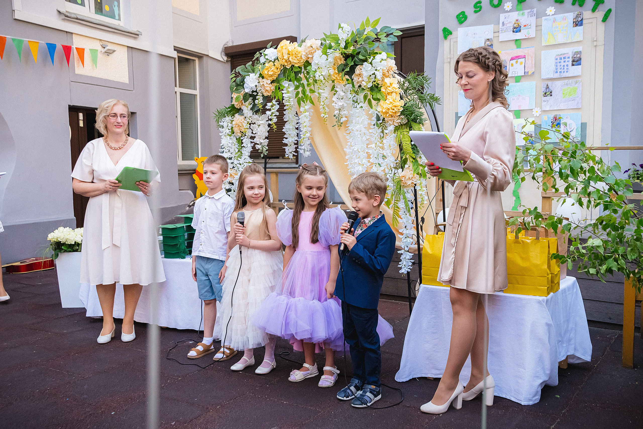 Zīles Skolas Izlaidums. Fotogrāfs Rīgā. Gīmenes, individuālās un dažādu produktu fotosesijas