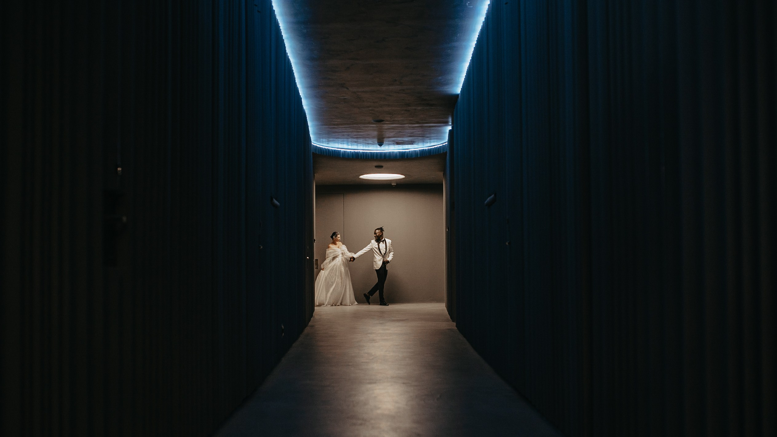 Inessa & Jerremy. Свадебный фотограф Аскар Бумага