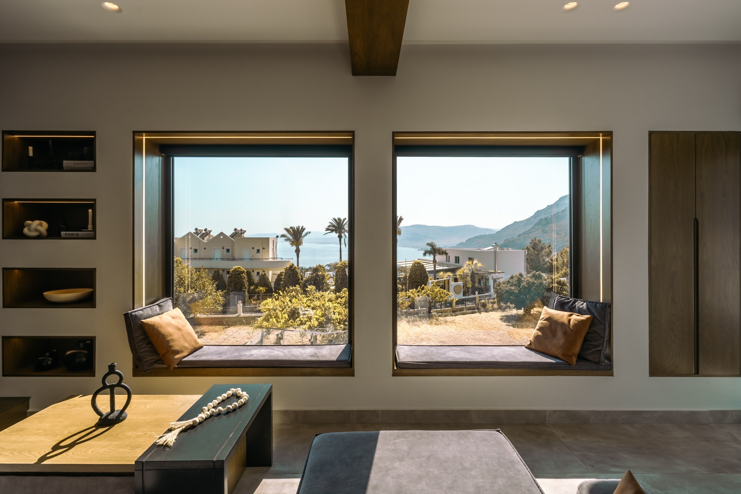 Idomenea Interior. Photo & Videos