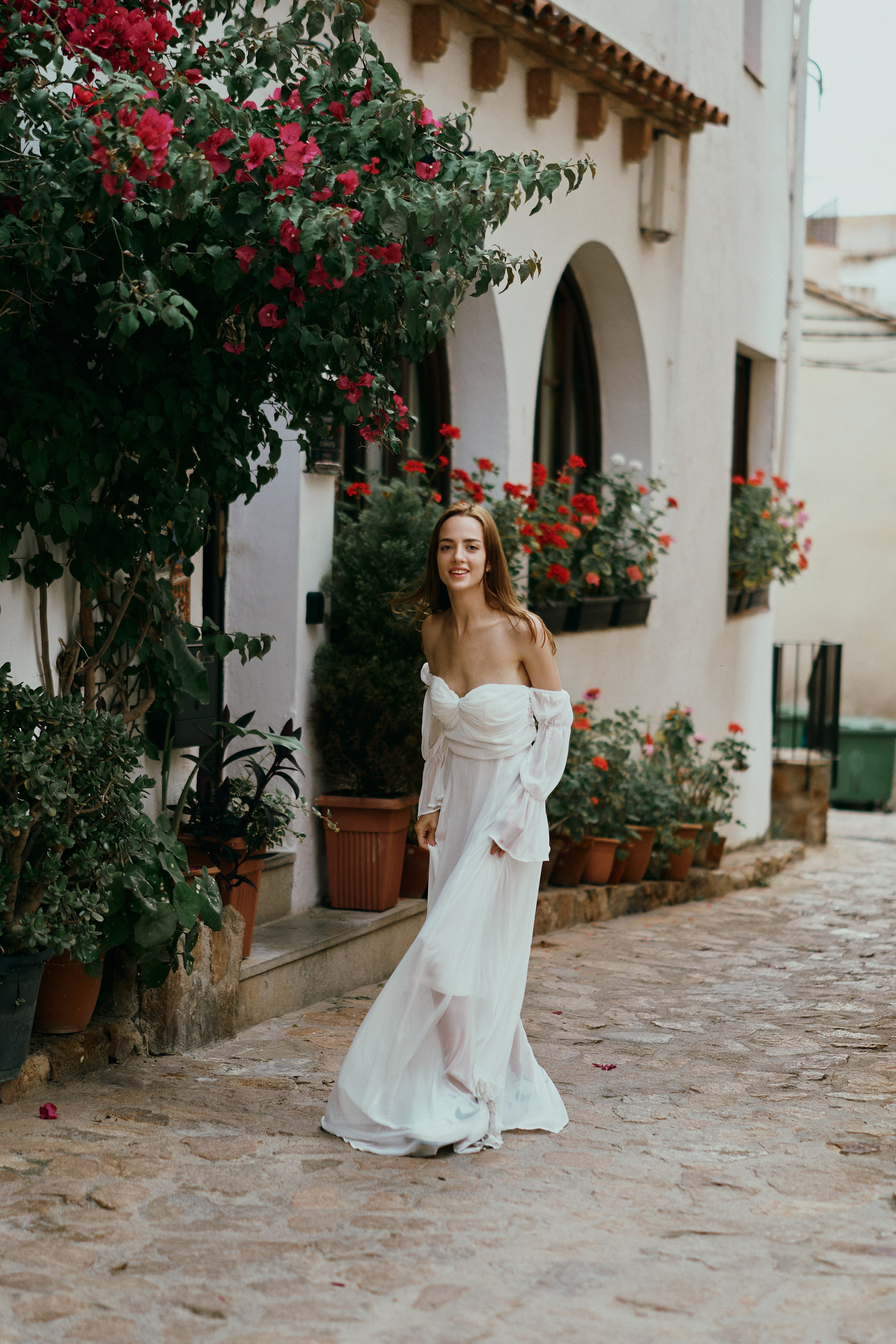 The runaway bride. Photographer in Barcelona Spain Zhanna Zakharchenko