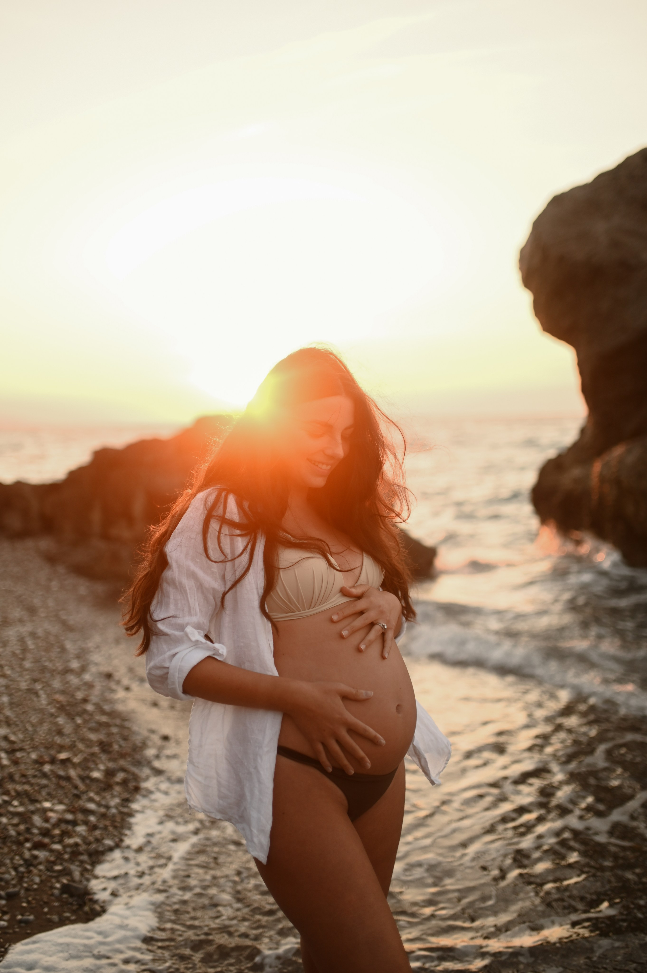 Ρομαντική φωτογράφιση εγκυμοσύνης στη Ρόδο. Φωτογράφος νεογέννητων στη Ρόδο. Φωτογράφιση εγκυμοσύνης