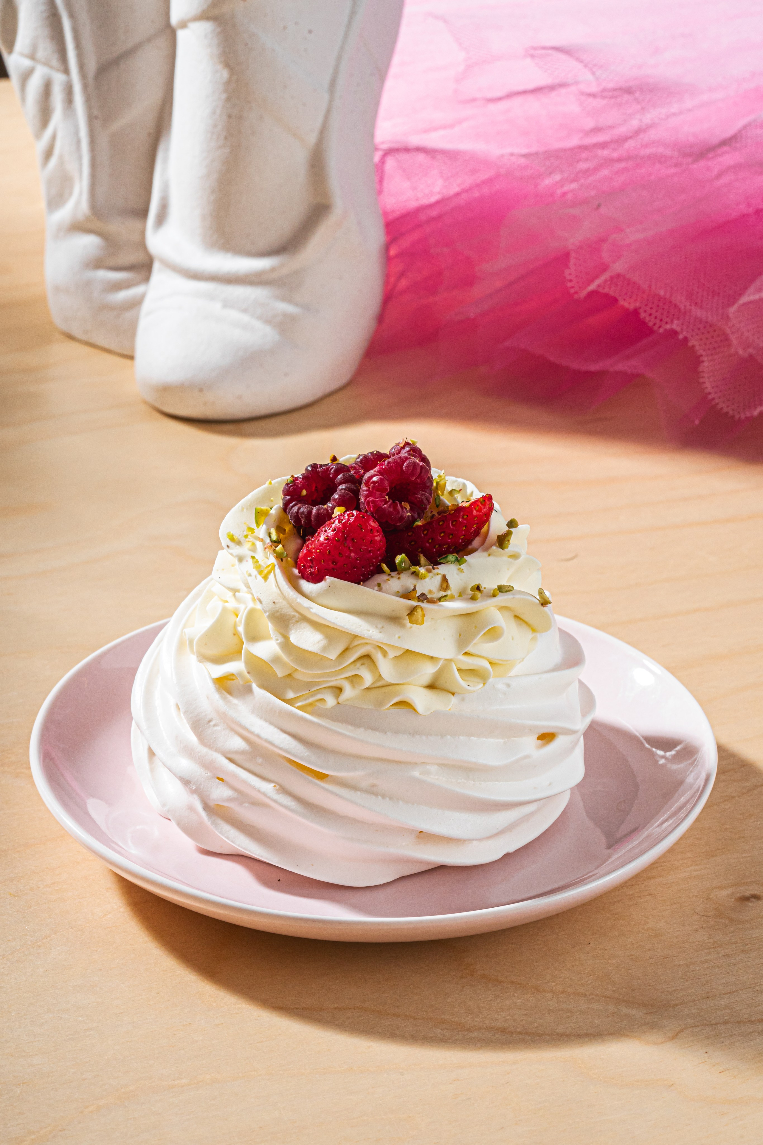 Фуд-фото: «Dessert Ballet». Arina Leonova — Food photographer Tbilisi