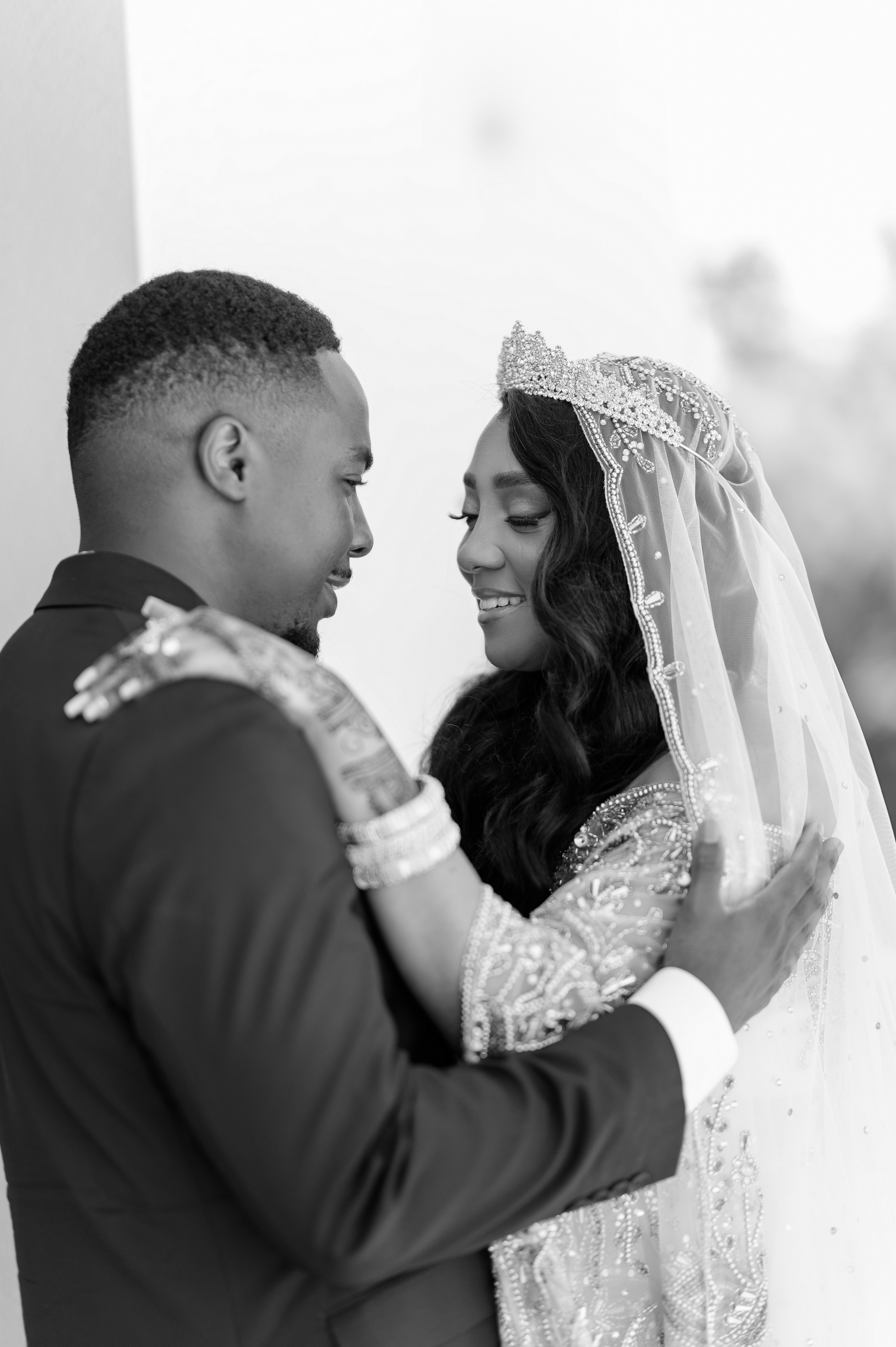 Photographe mariage Lyon portrait couple complice séance photo romantique