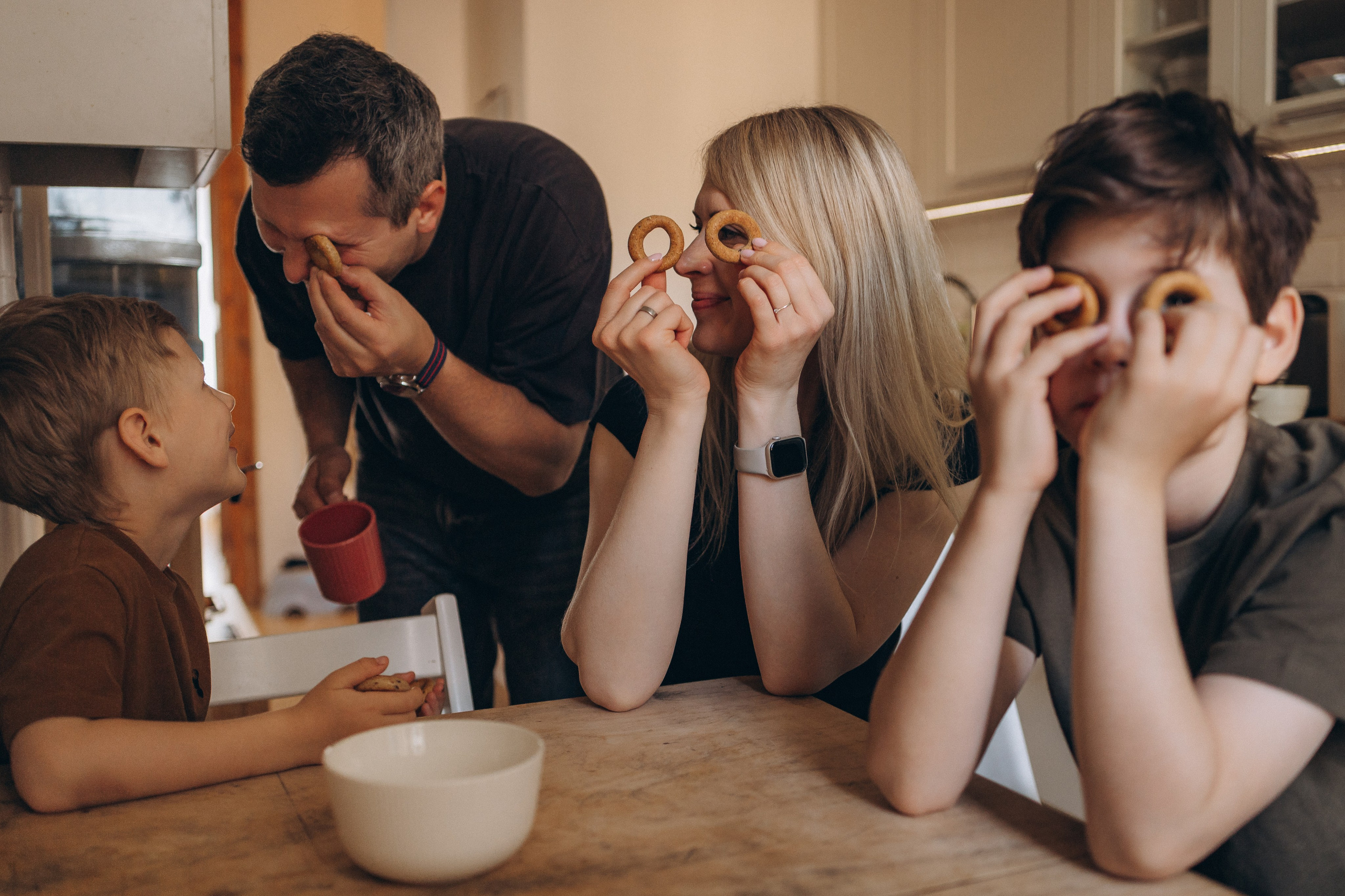 LAURAS ģimene. GALVENĀ