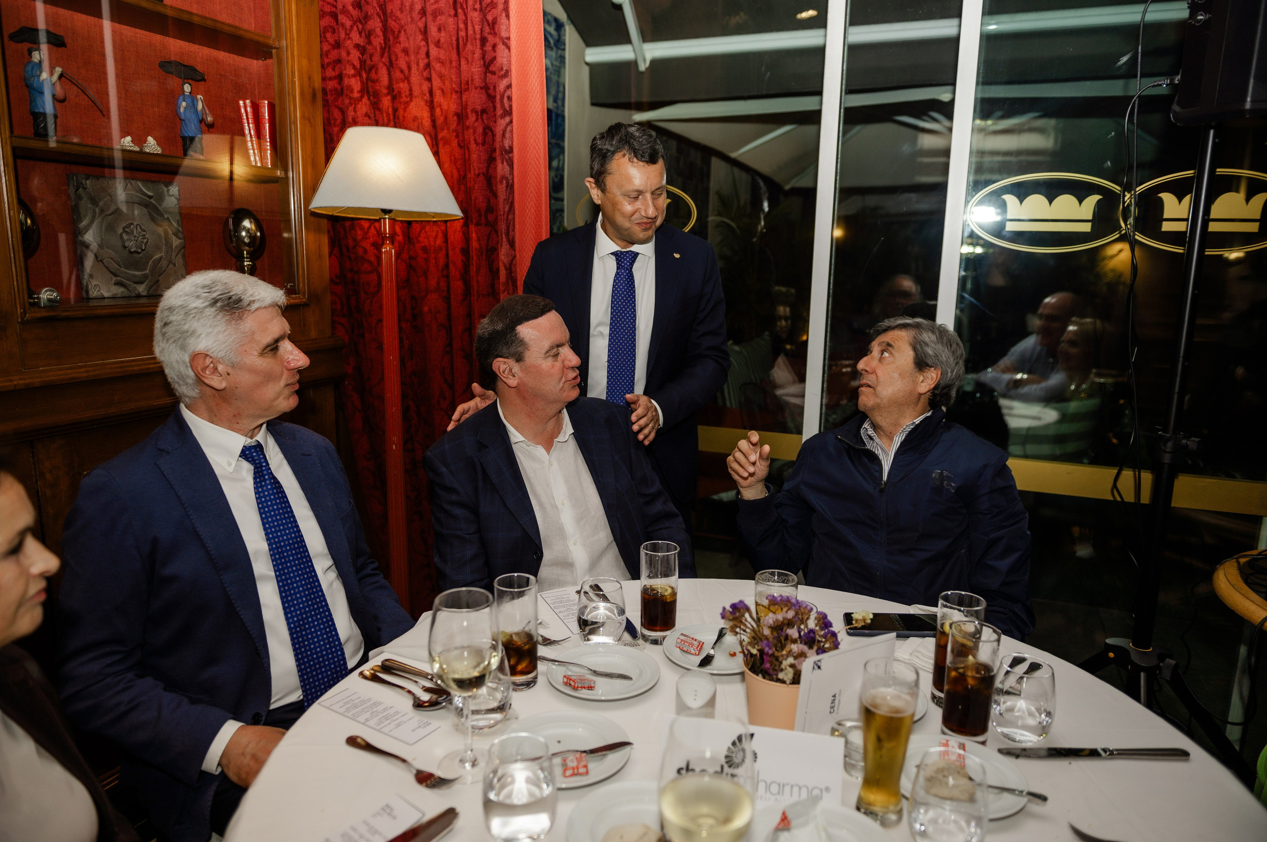 Corporate party at the restaurant — Pharma. Ваш фотограф в Лиссабоне — Анна Белова