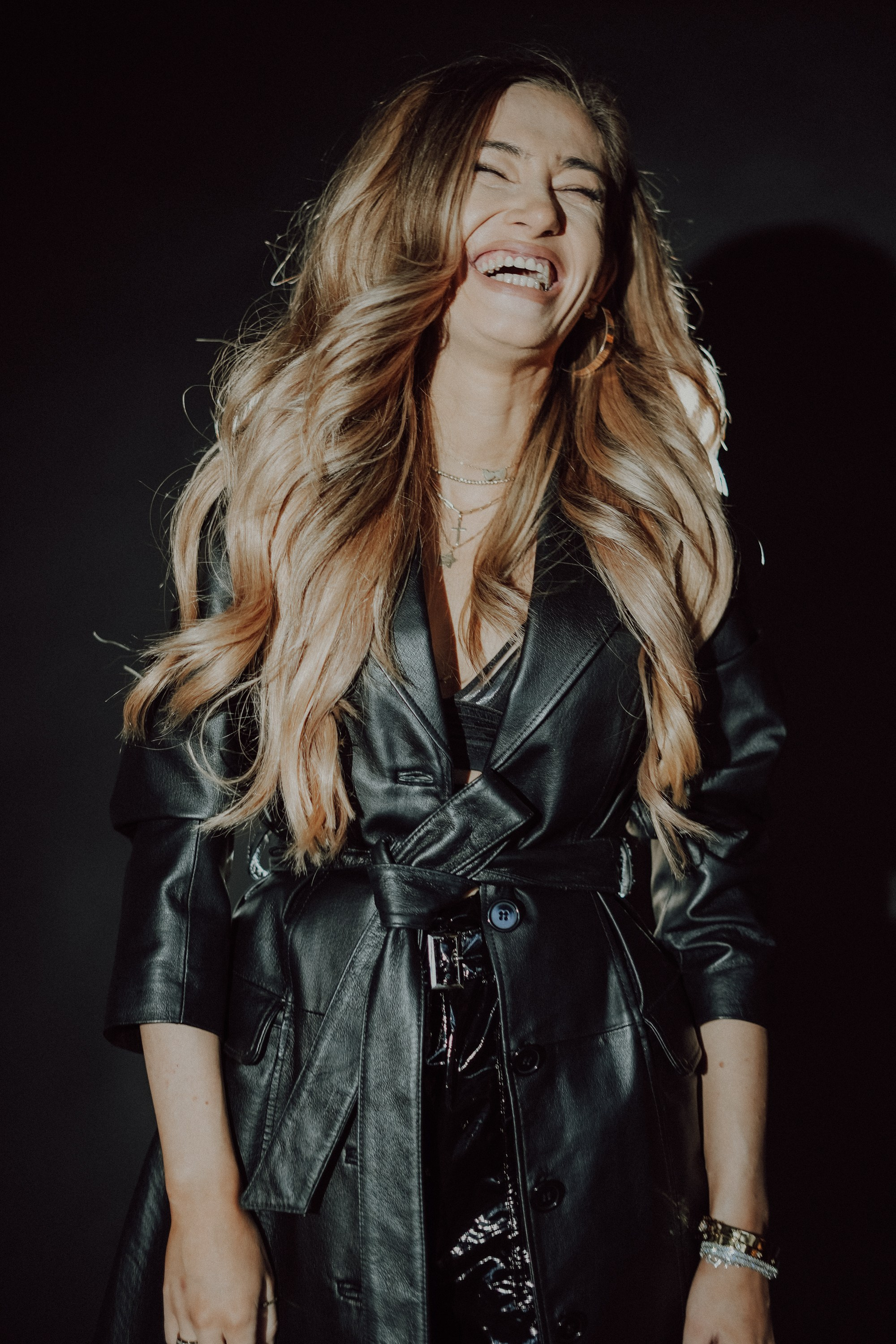 Shooting artist — Magda Stirbat. MARINABUGS