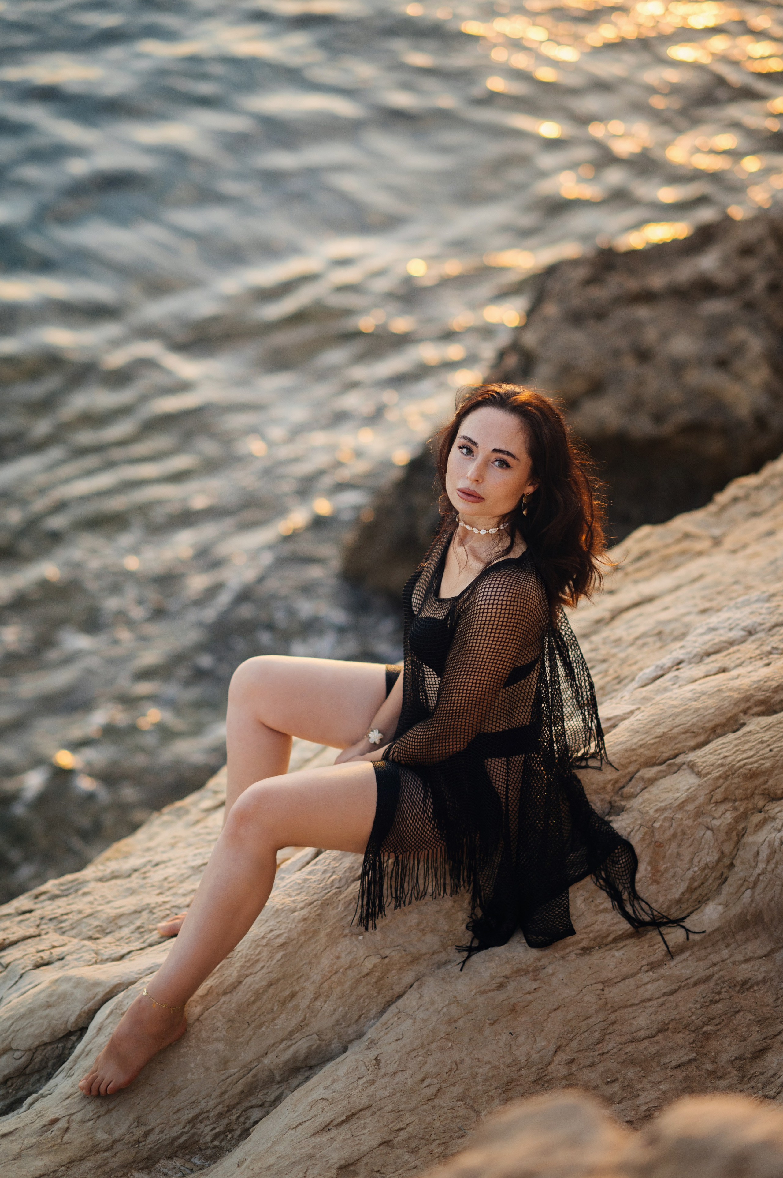 Морские скалы. Фотограф на Кипре