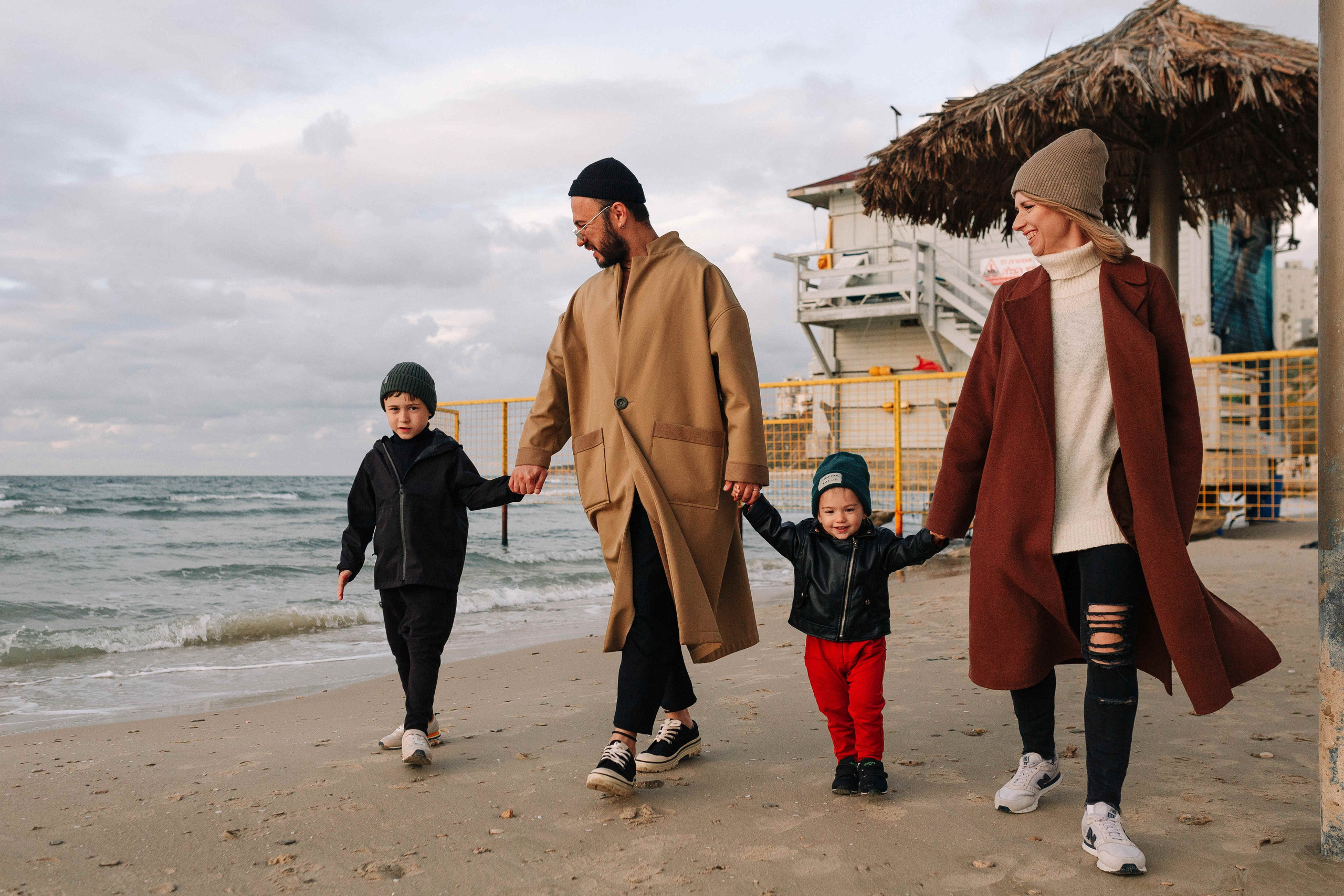 WINTER PHOTOSESSION AT THE SEA. Https://shi-photo.com/