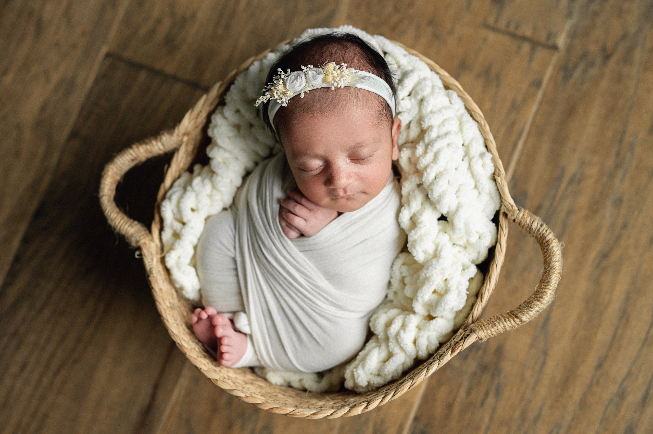 Kashvi 12 days. In-home newborn photography Raleigh & area Katya Kulikova