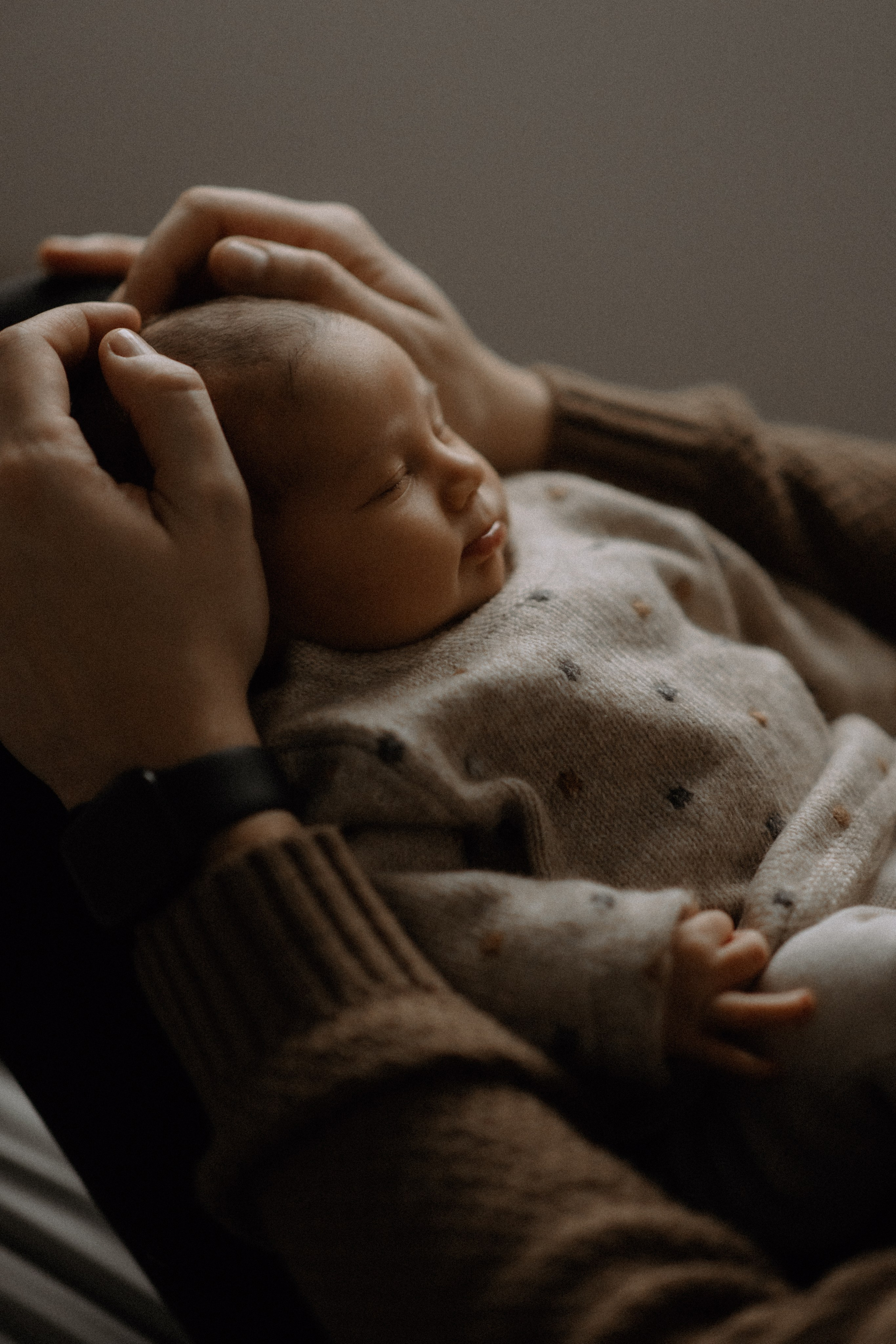 Naujagimio fotosesija | NAMAI. Vestuvių ir šeimų fotografė Lena Bondarenko / belove photo