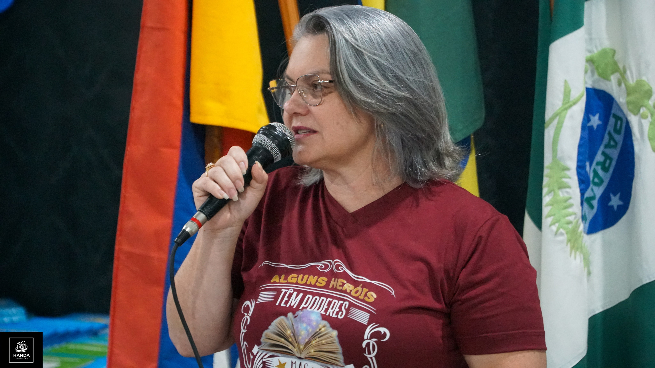 Noite autógrafos colégio Aurélio Buarque de Holanda. Handa Produções