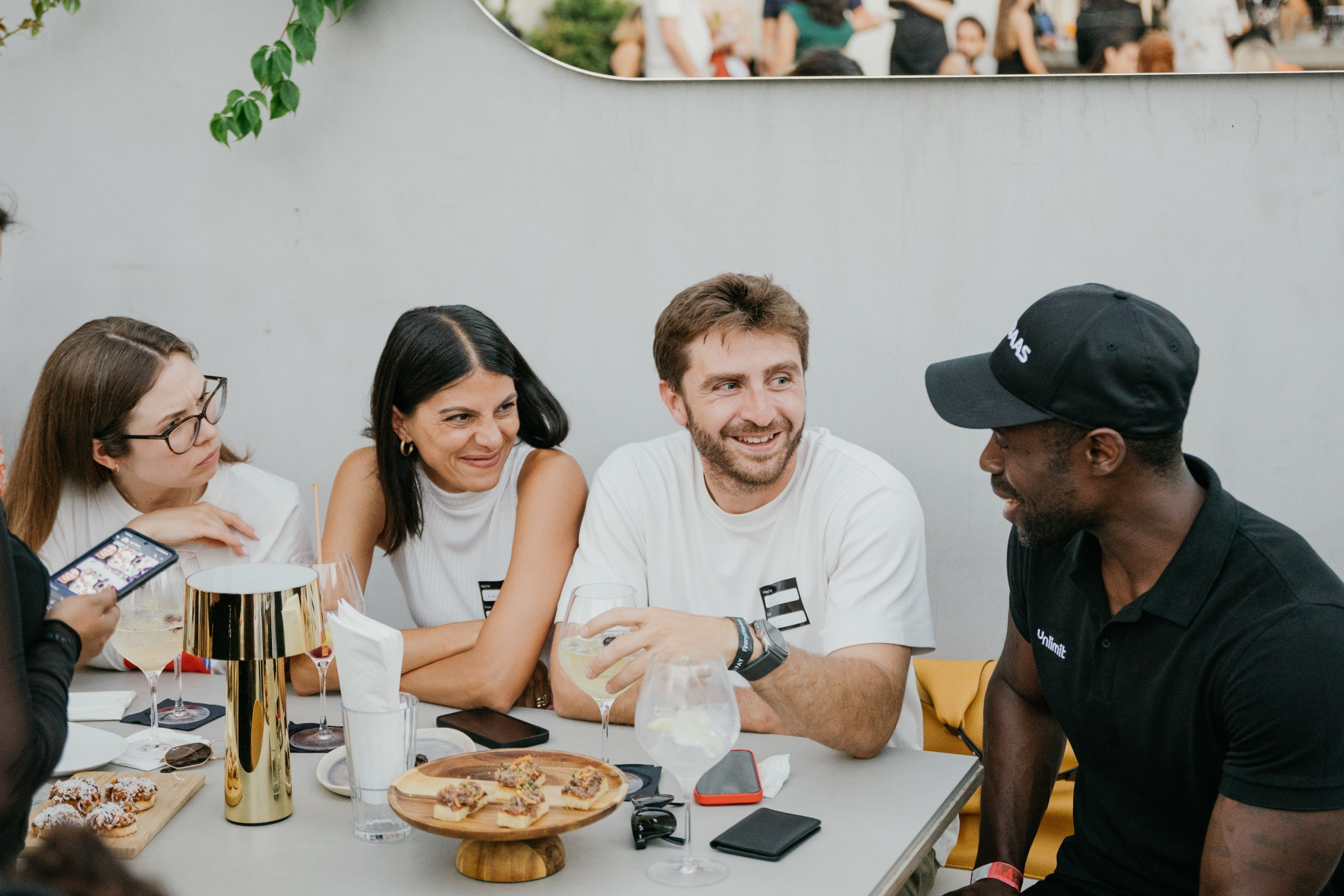 Group portraits. Photographer in Barcelona capturing unique stories | Kate Chumak