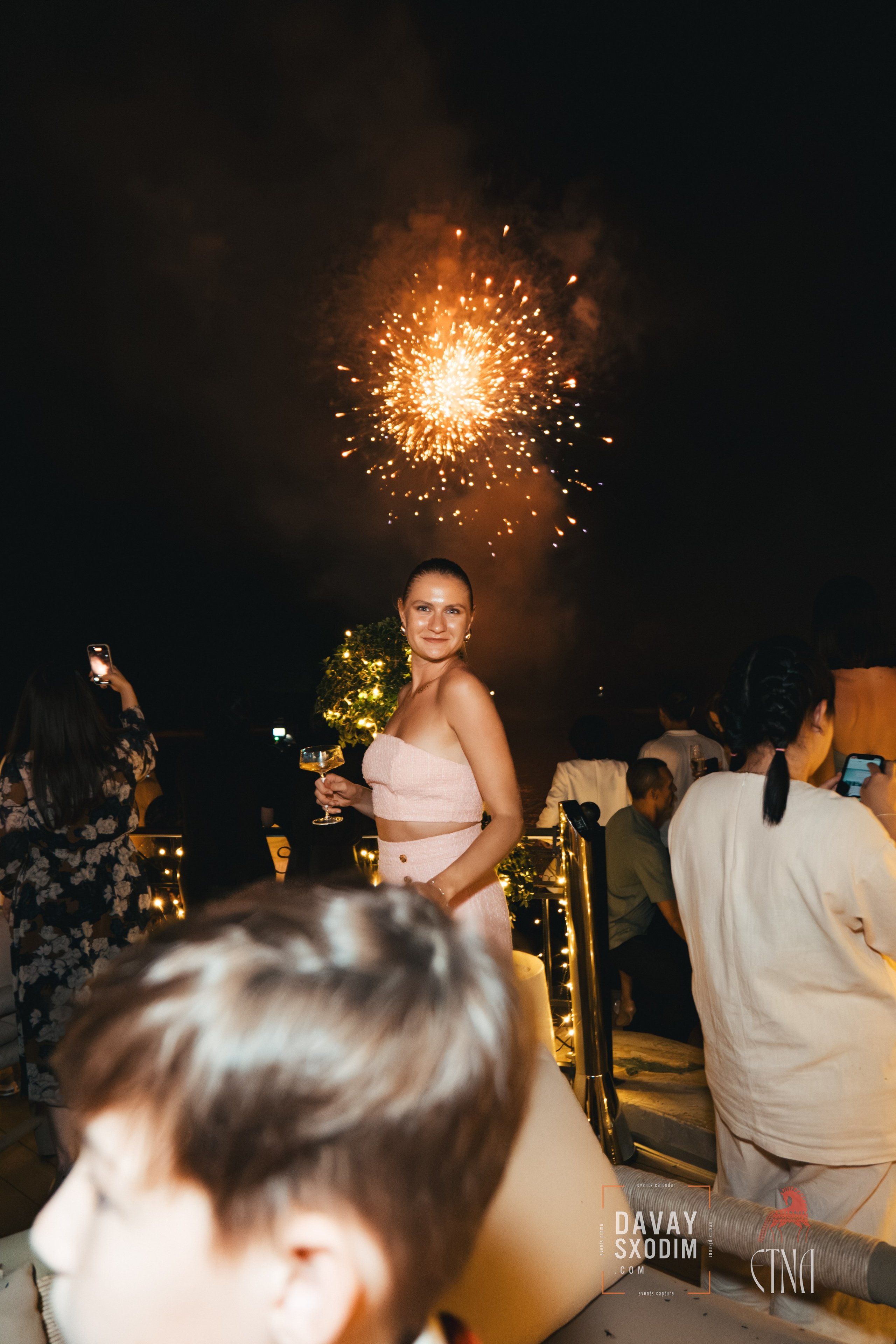 Новогодняя вечеринка | Фоторепортаж | Афиша | DAVAYSXODIM.com PHUKET. АФИША|ФОТОРЕПОРТАЖИ|ИВЕНТЫ|ПХУКЕТ