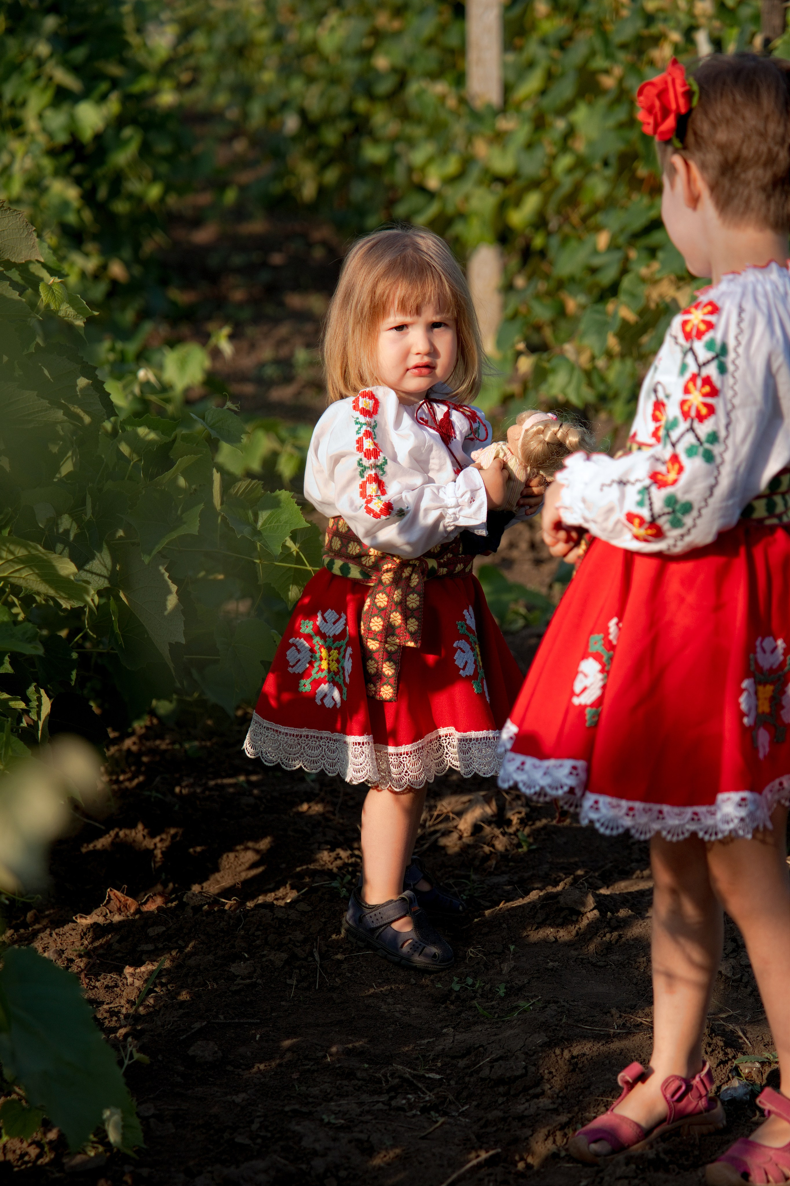 Фотосессия в поле в Молдове — съёмка на природе