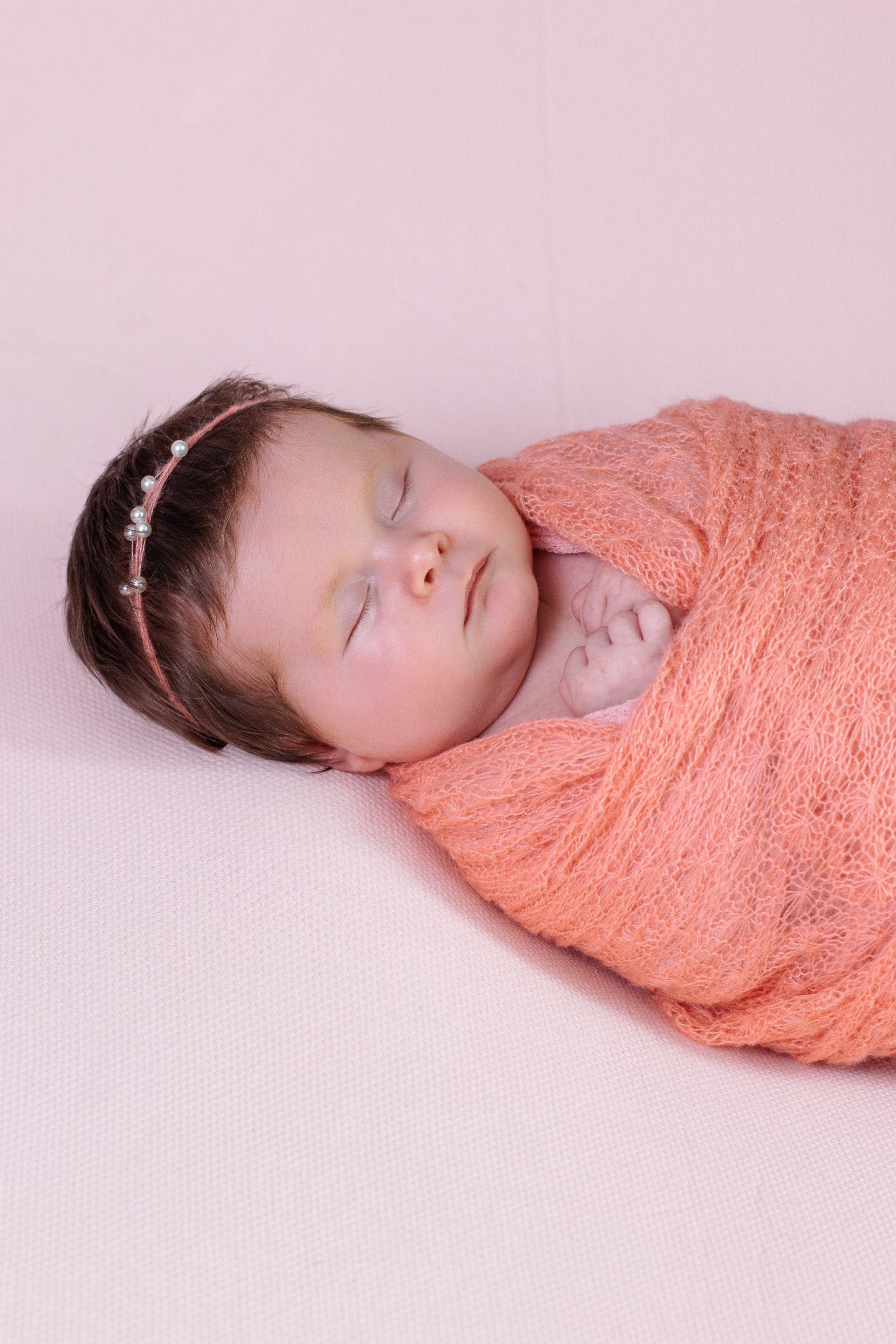Фотосессия новорождённого в Бельцах — newborn и lifestyle