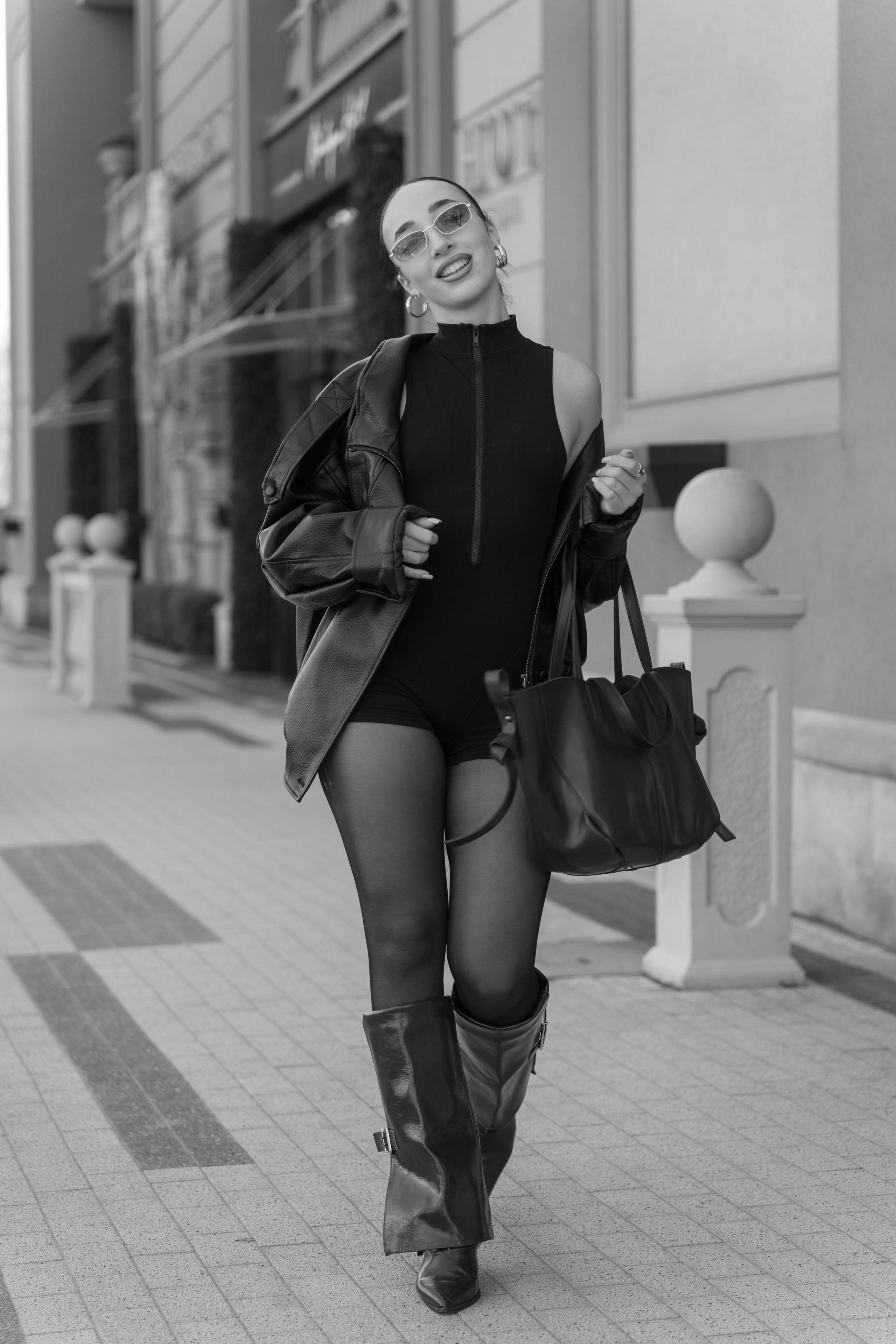 Чёрно-белая портретная фотосессия в Бельцах. Ședință foto portret alb-negru în Bălți