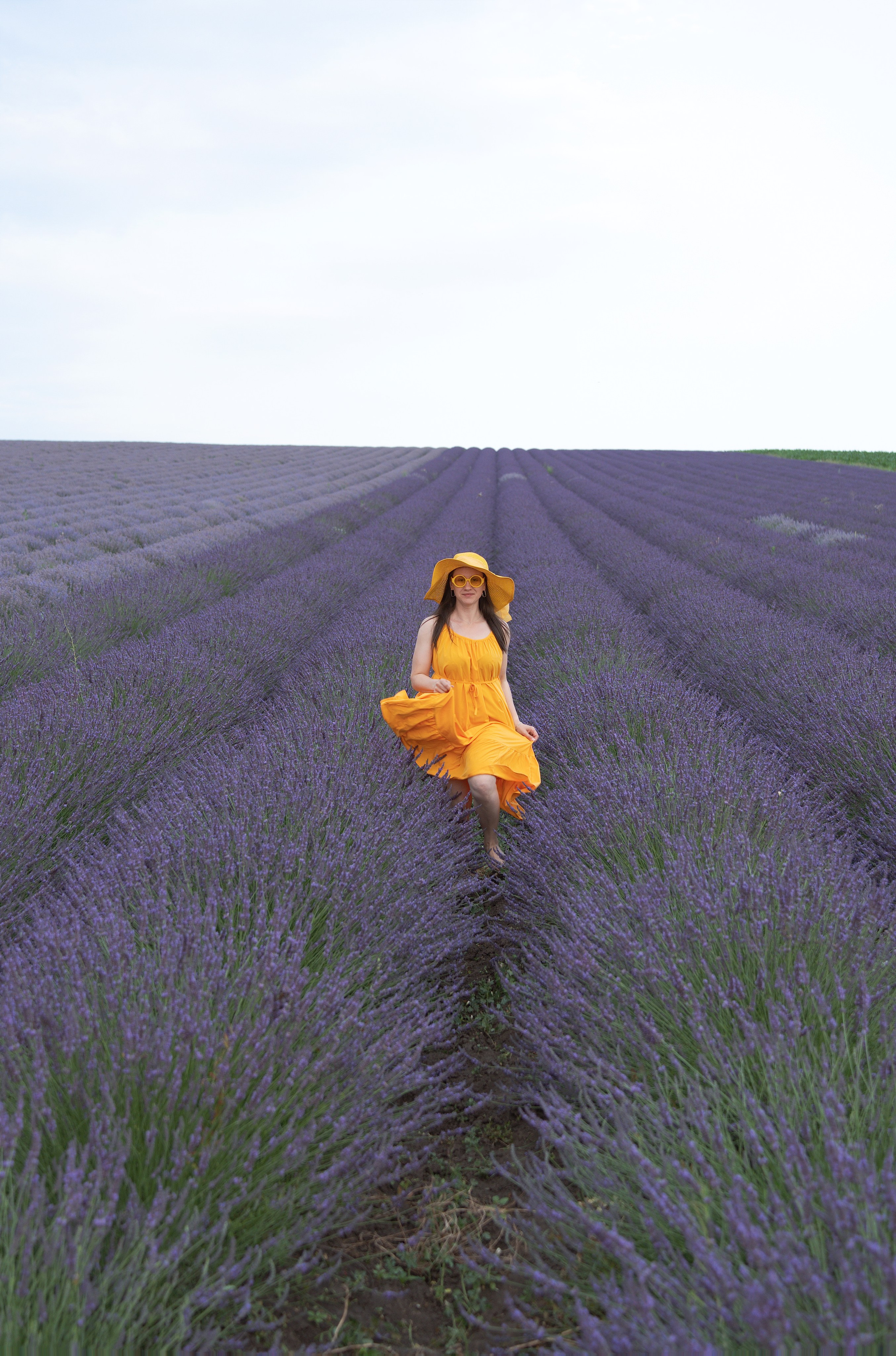 Фотосессия в лавандовом поле в Молдове — летнее портфолио