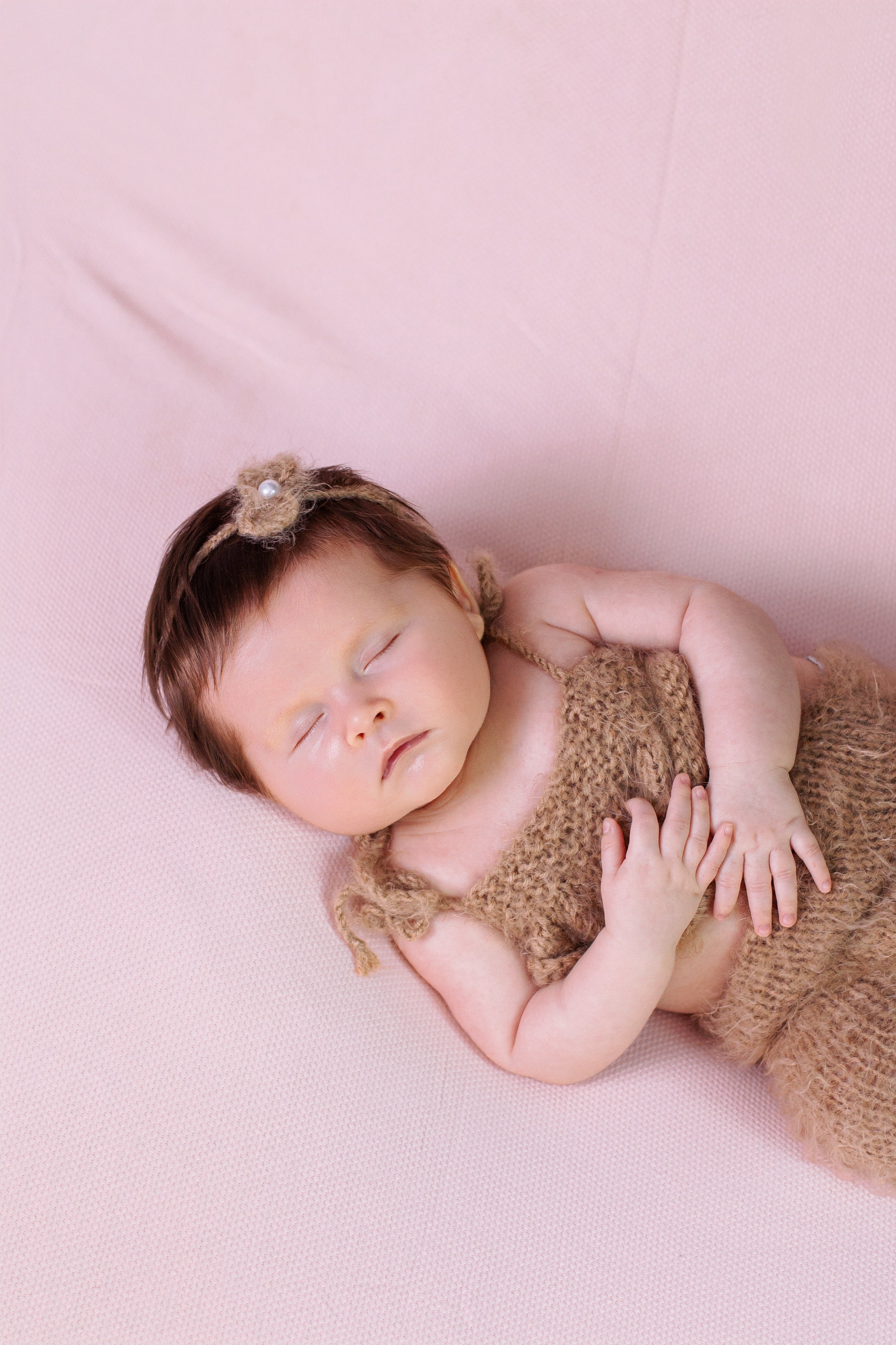 Фотосессия новорождённого в Бельцах — newborn и lifestyle