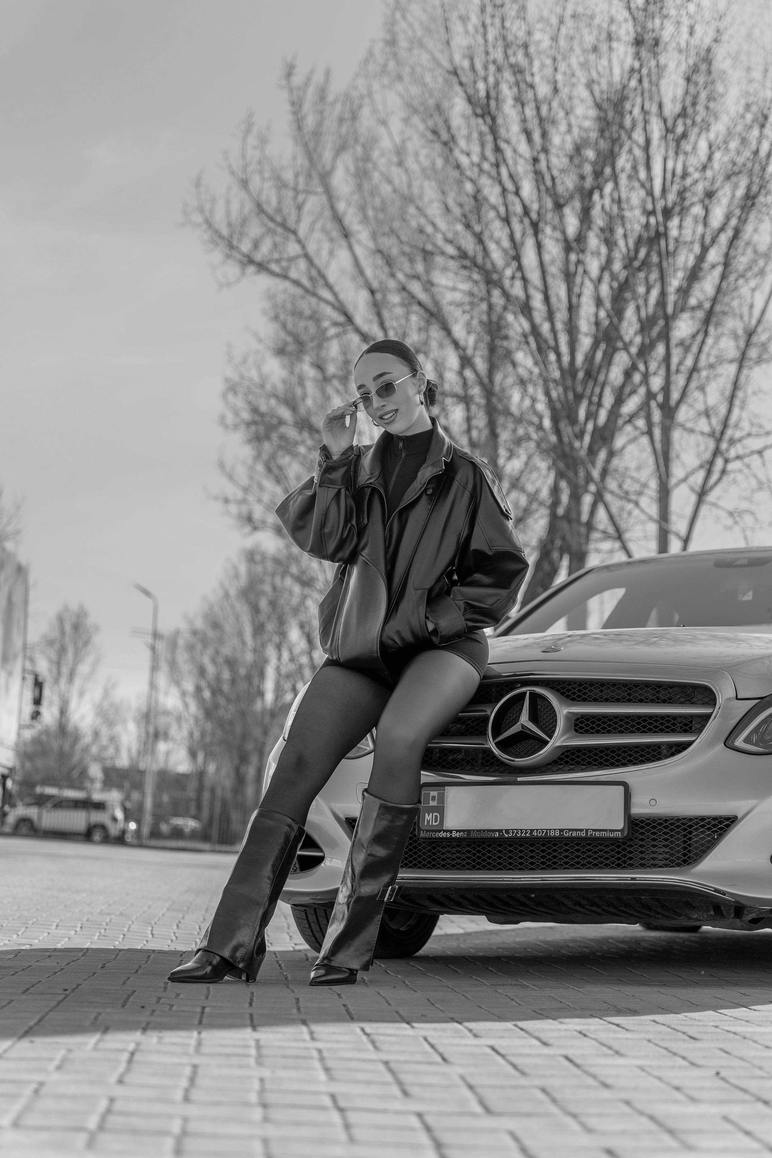 Чёрно-белая портретная фотосессия в Бельцах. Ședință foto portret alb-negru în Bălți