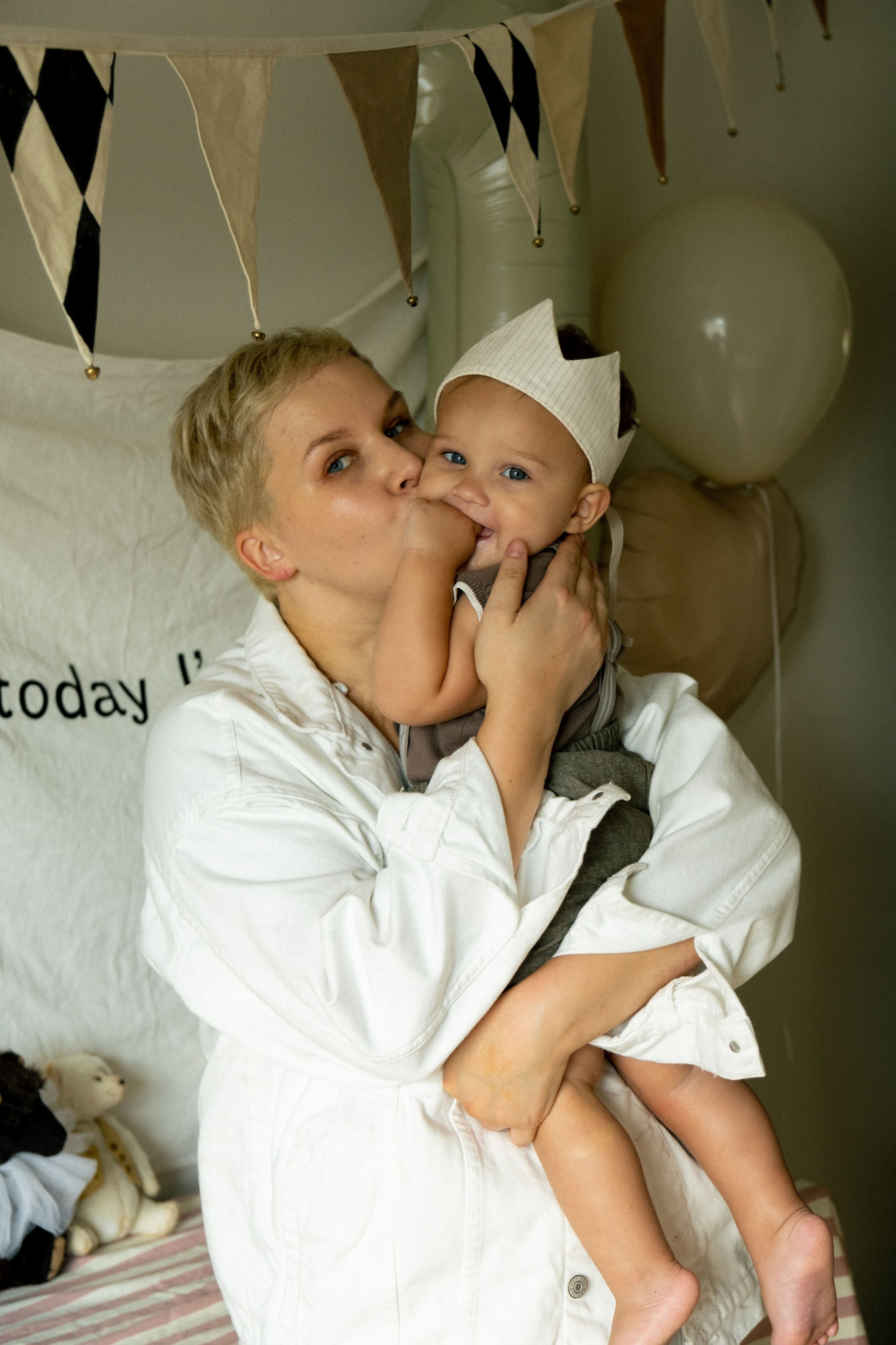 Veniamin 1 year party. Photographer Vladmir Gladkov