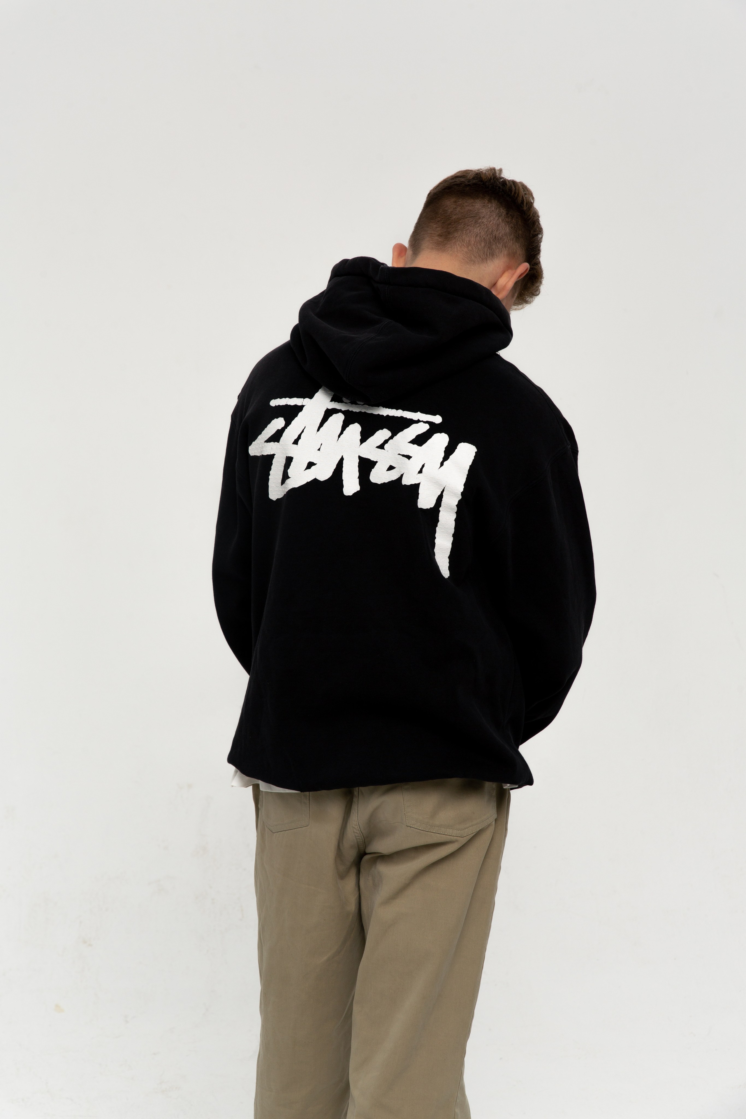 Davran. Thrift shop. Photographer Vladmir Gladkov