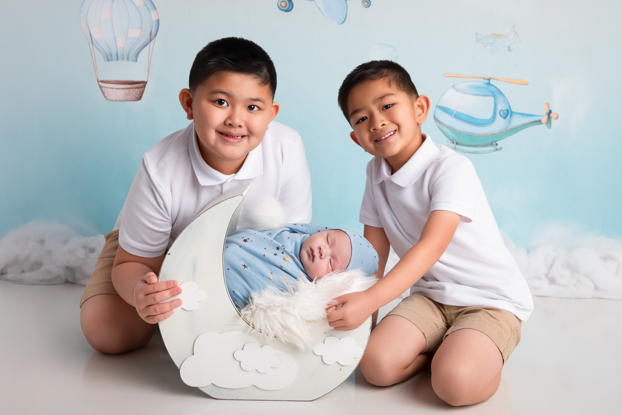 Hudson Newborn Photoshoot. Professional family, maternity & newborn photographer in North Charleston, SC, creating timeless portraits